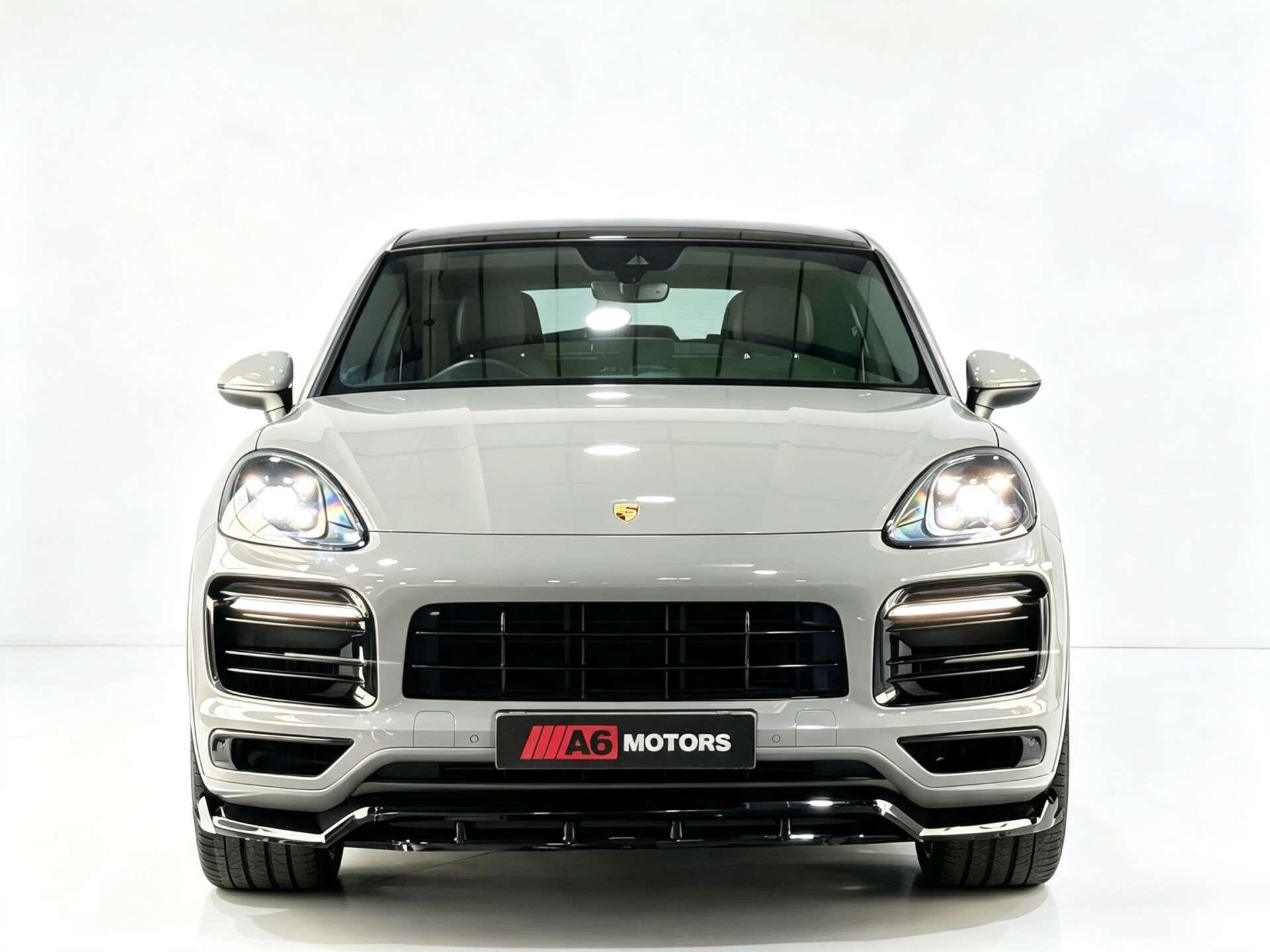 Porsche Cayenne view 6