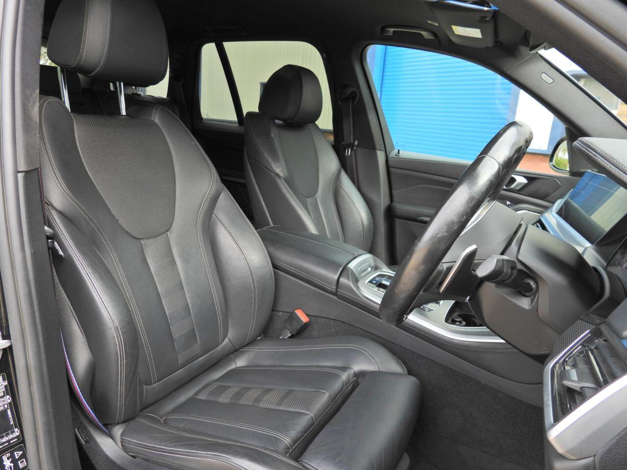 BMW X5 view 16