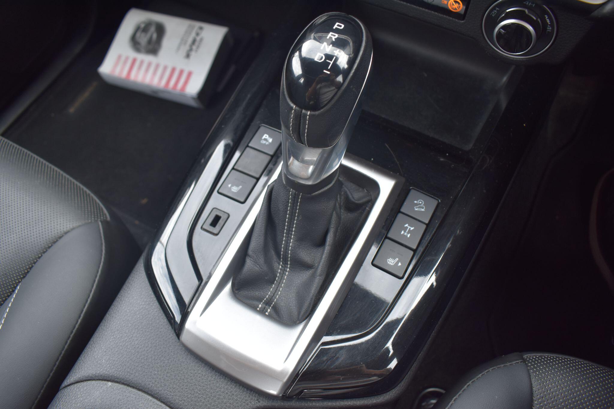 D-Max - 1.9 TD V-Cross Auto 4WD Euro 6 (s/s) 4dr - Image 26