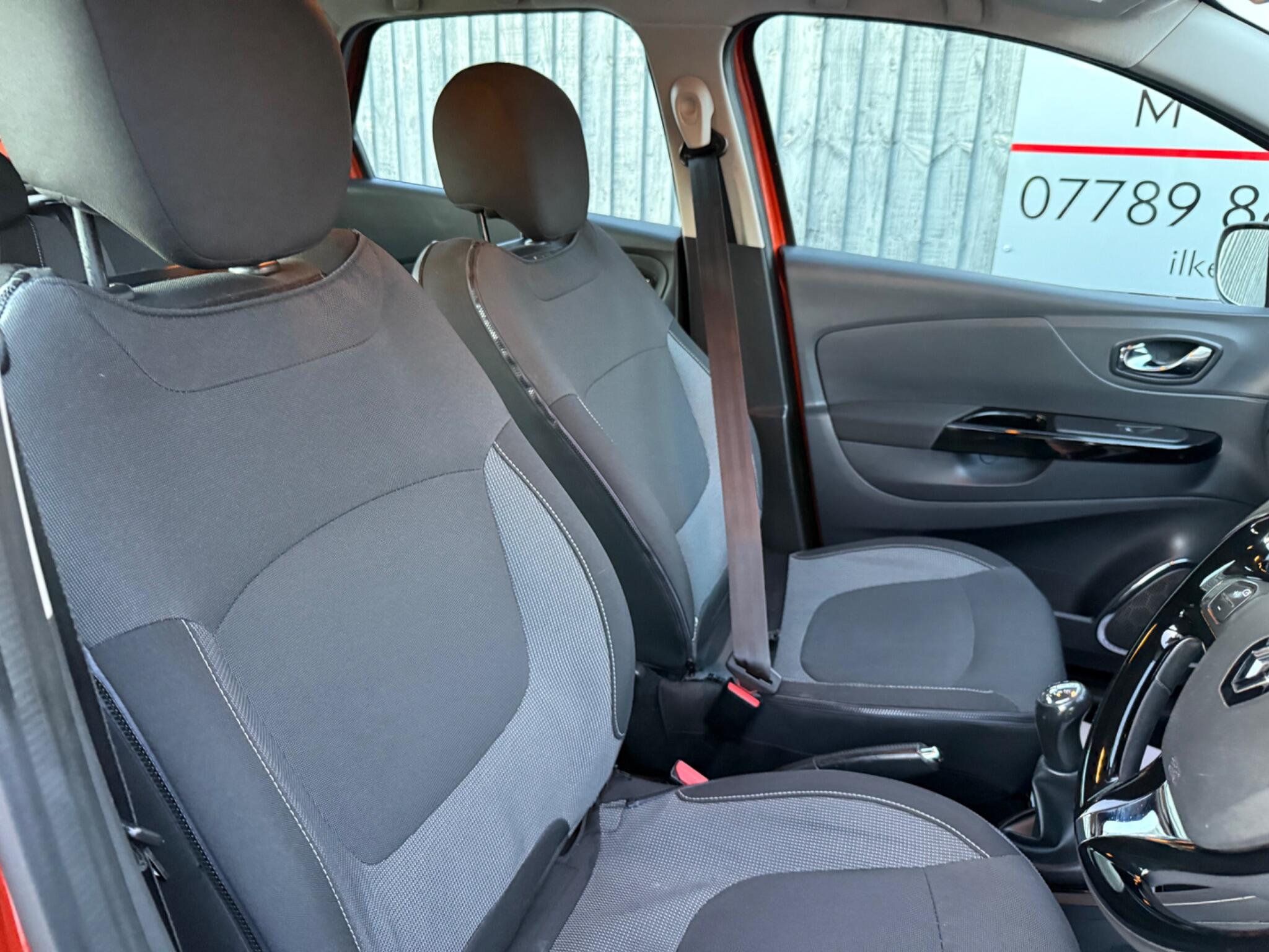 2015 Renault Captur 1.5 dCi ENERGY Dynamique Nav Euro 6 (s/s) 5dr • 90,890 miles image 21