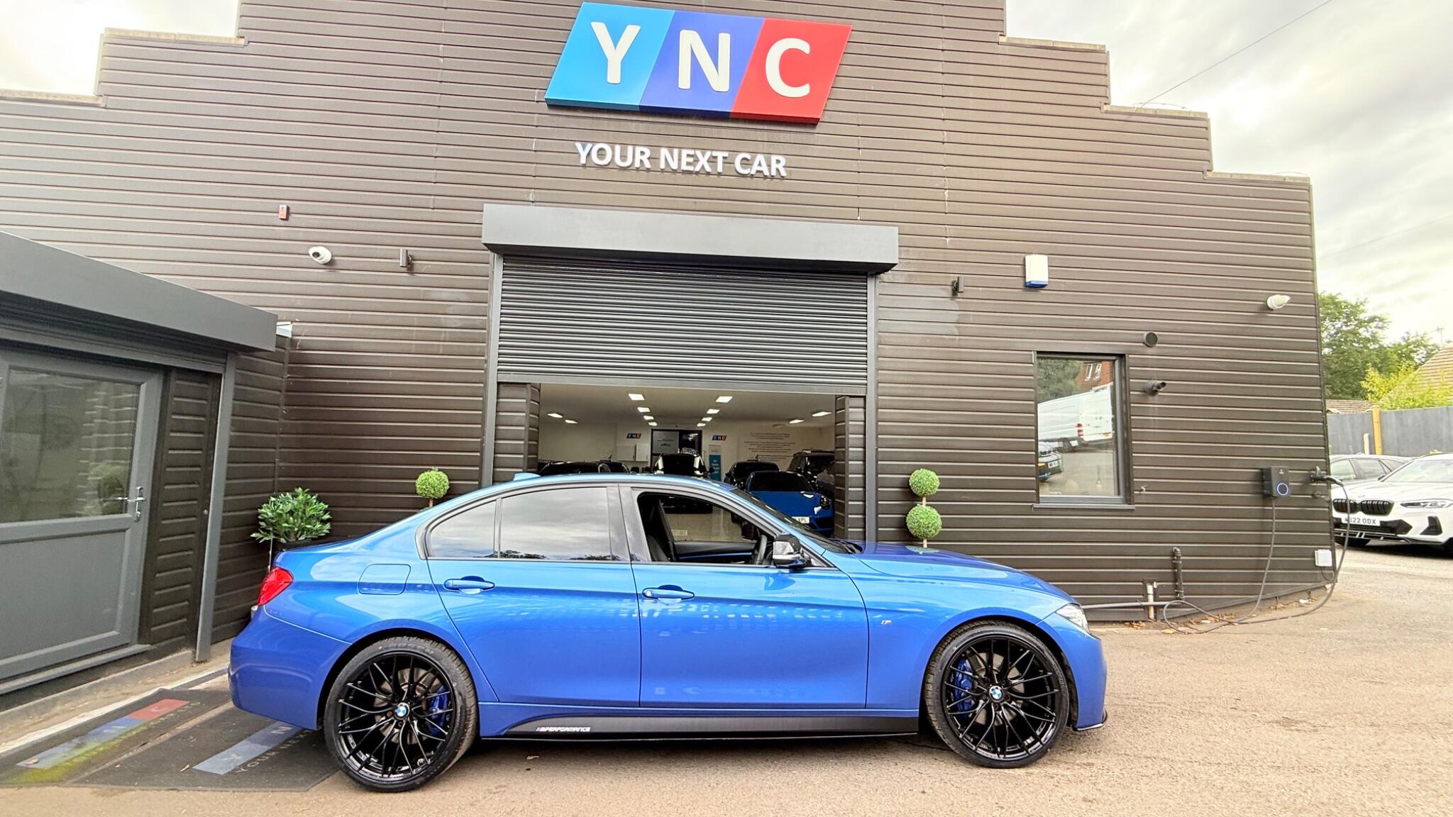 BMW 3 Series view 3