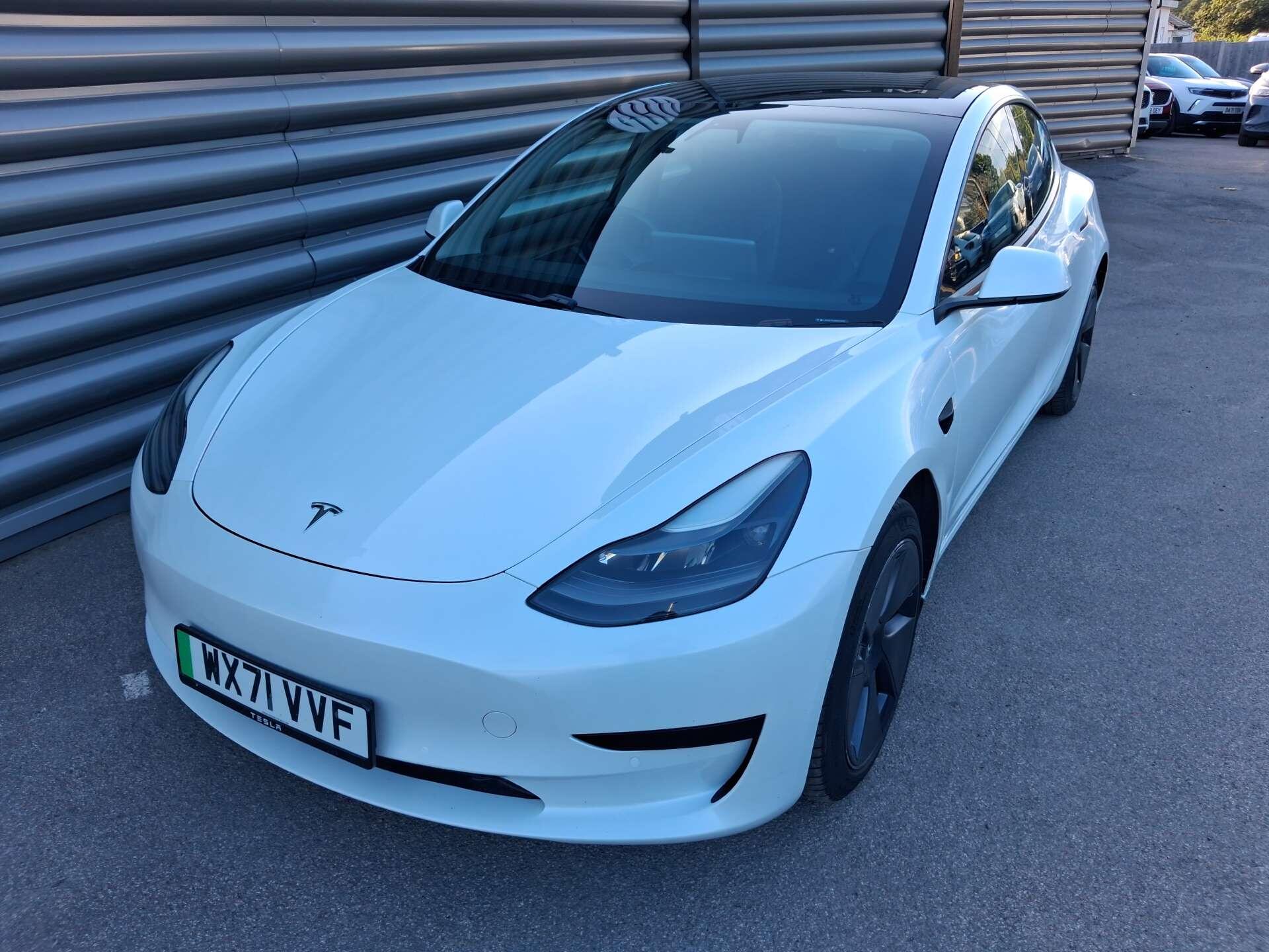 Tesla Model 3 view 11