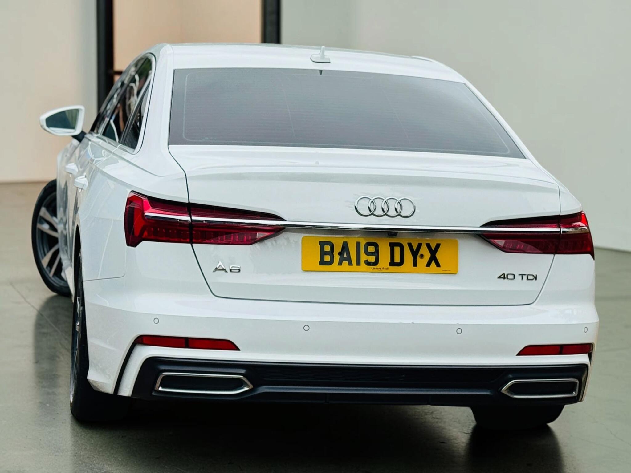 Audi A6 view 12