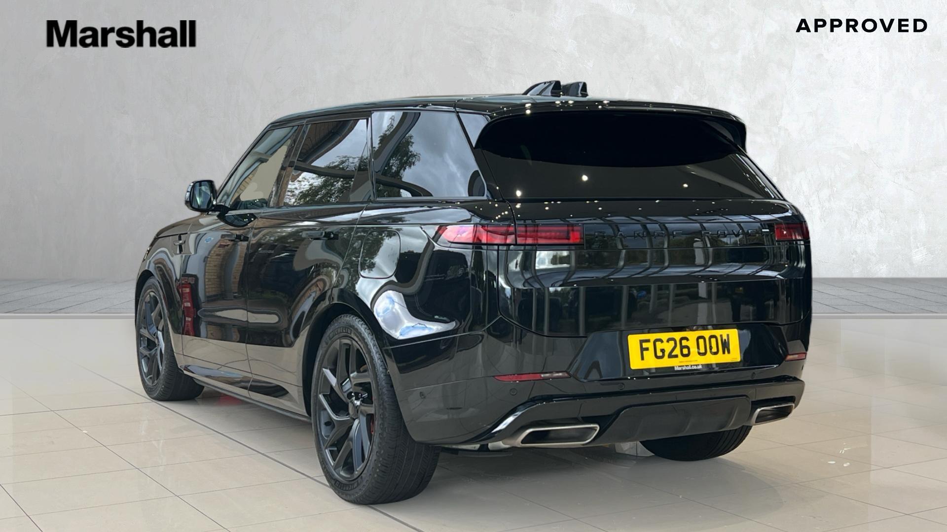 Land Rover Range Rover Sport view 2