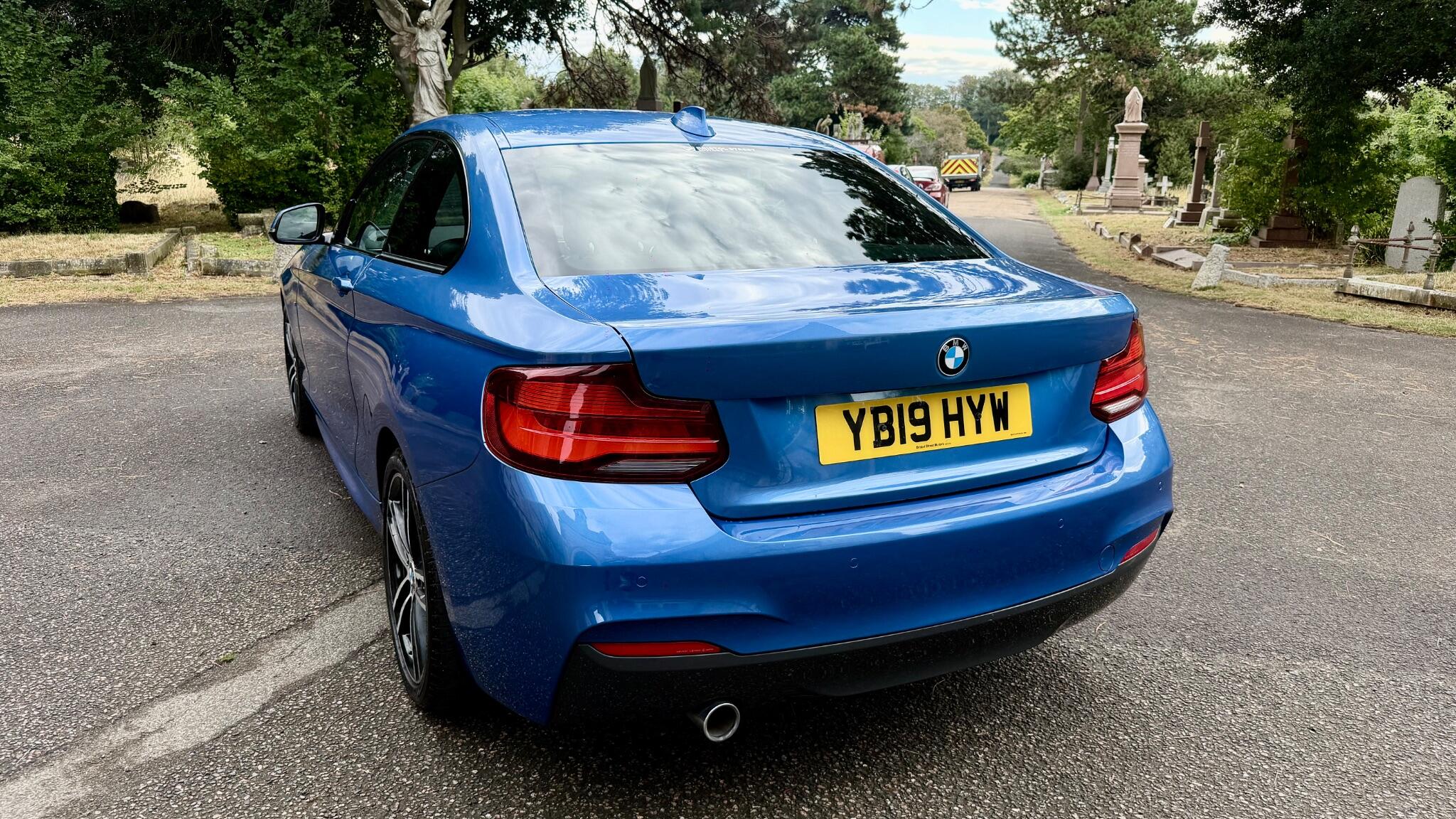 BMW 2 Series view 6