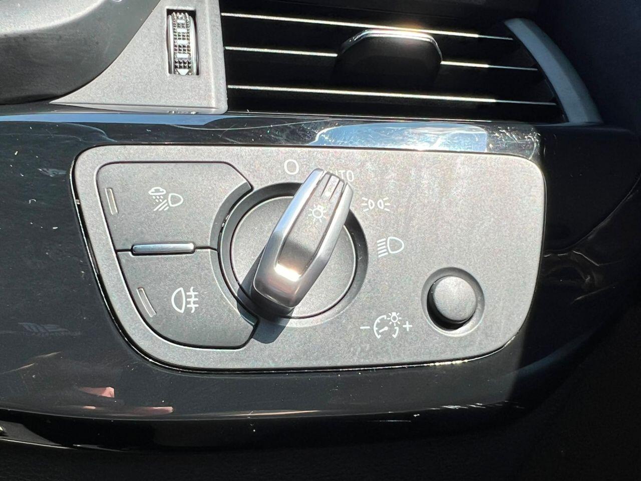 Audi A4 view 34