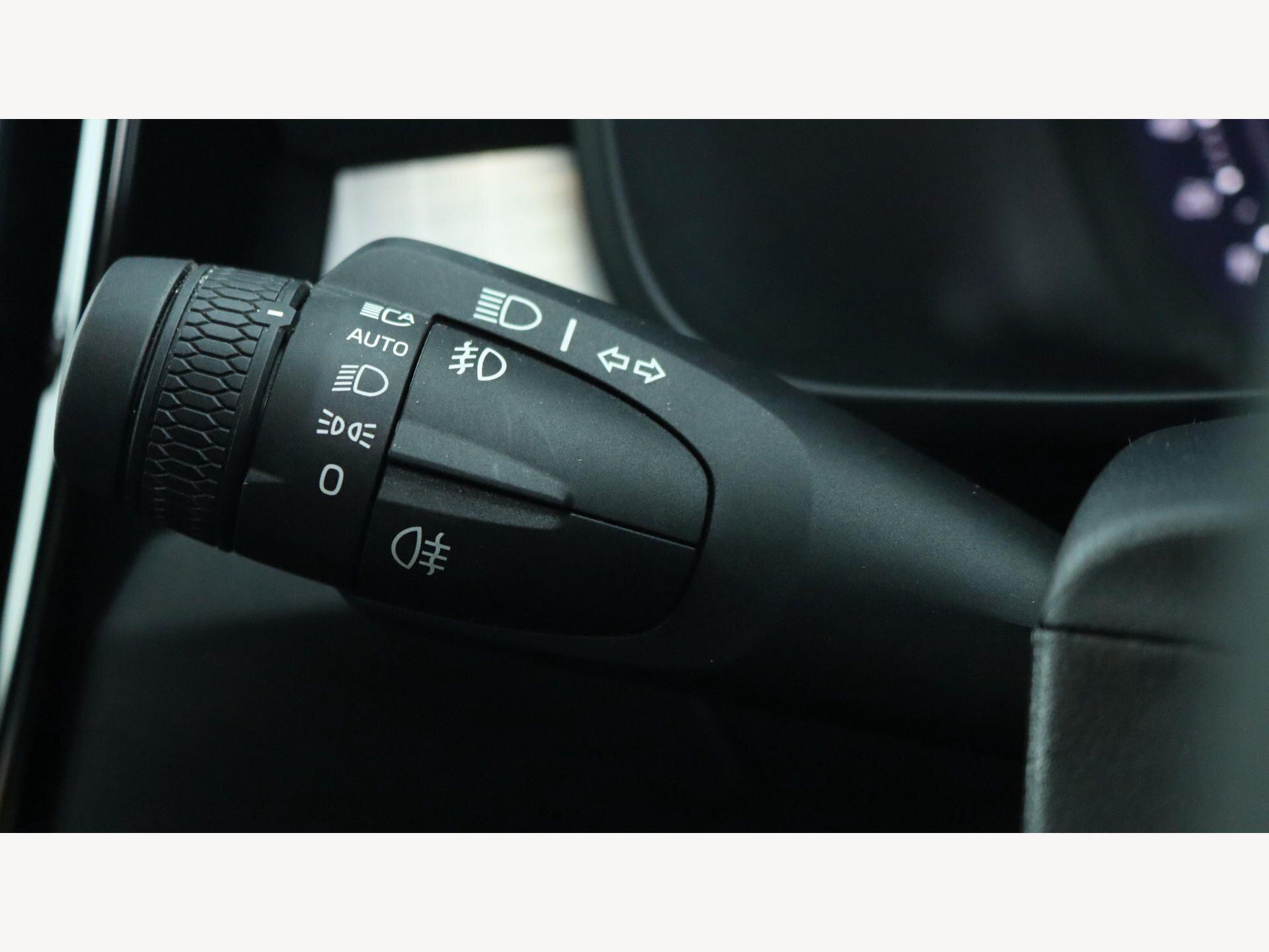 Volvo XC40 view 21