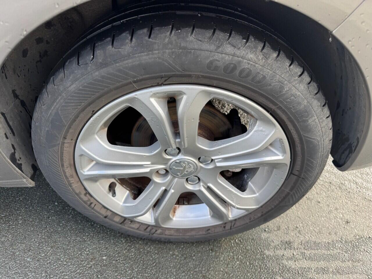 Peugeot 208 view 46