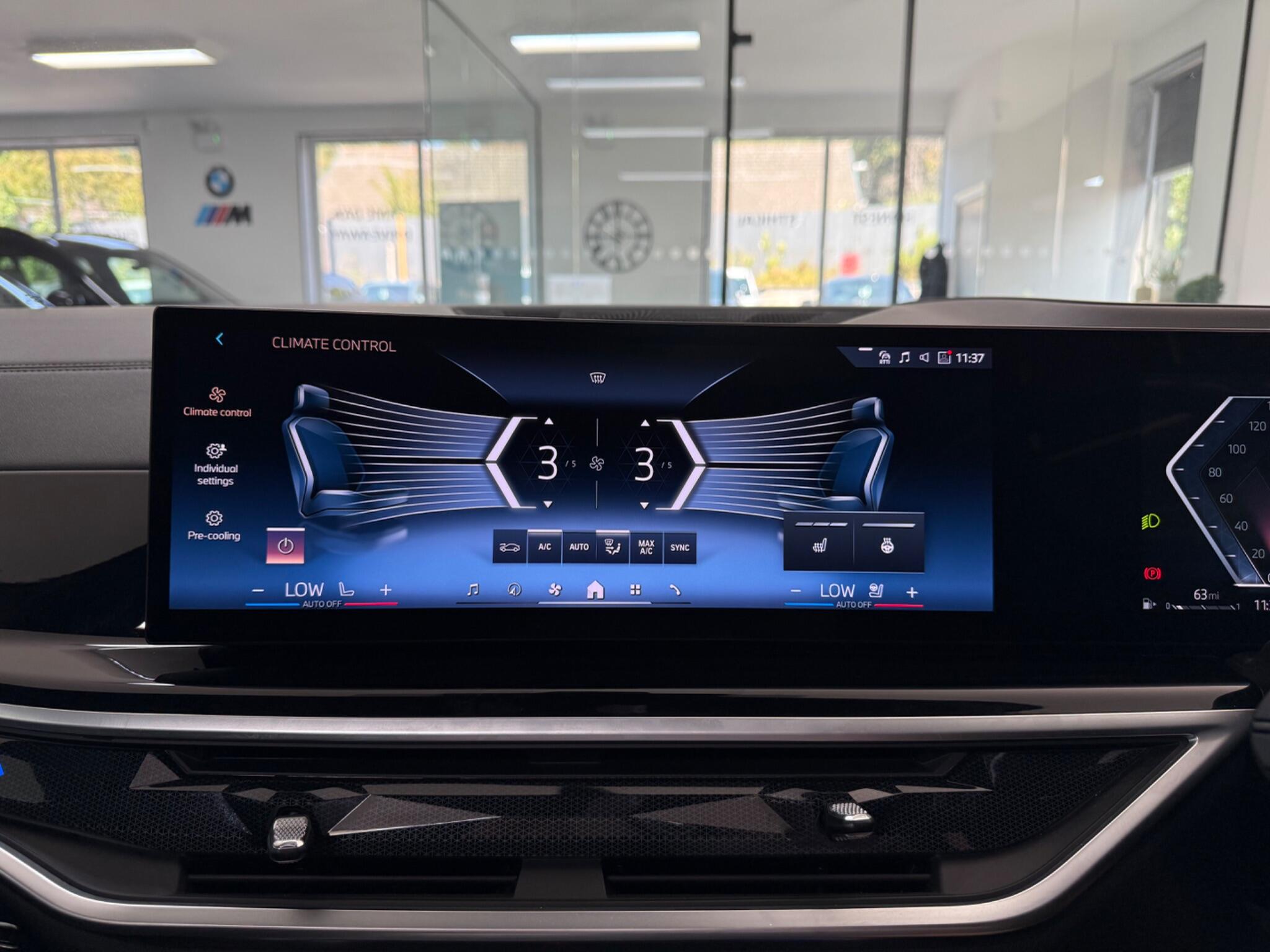 BMW X6 view 31