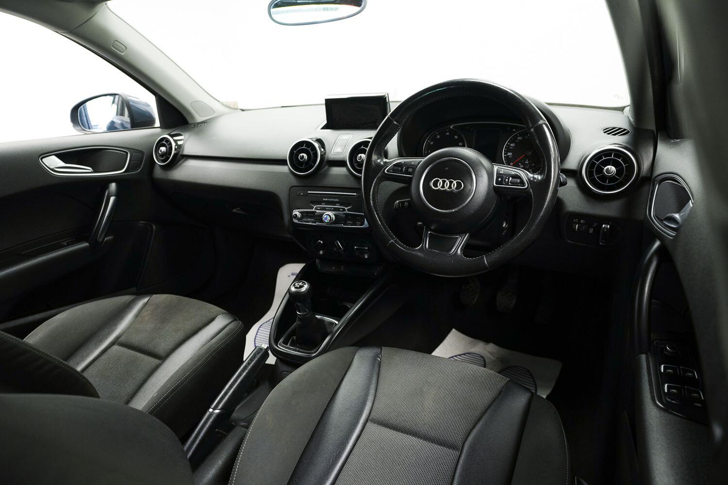 Audi A1 view 5