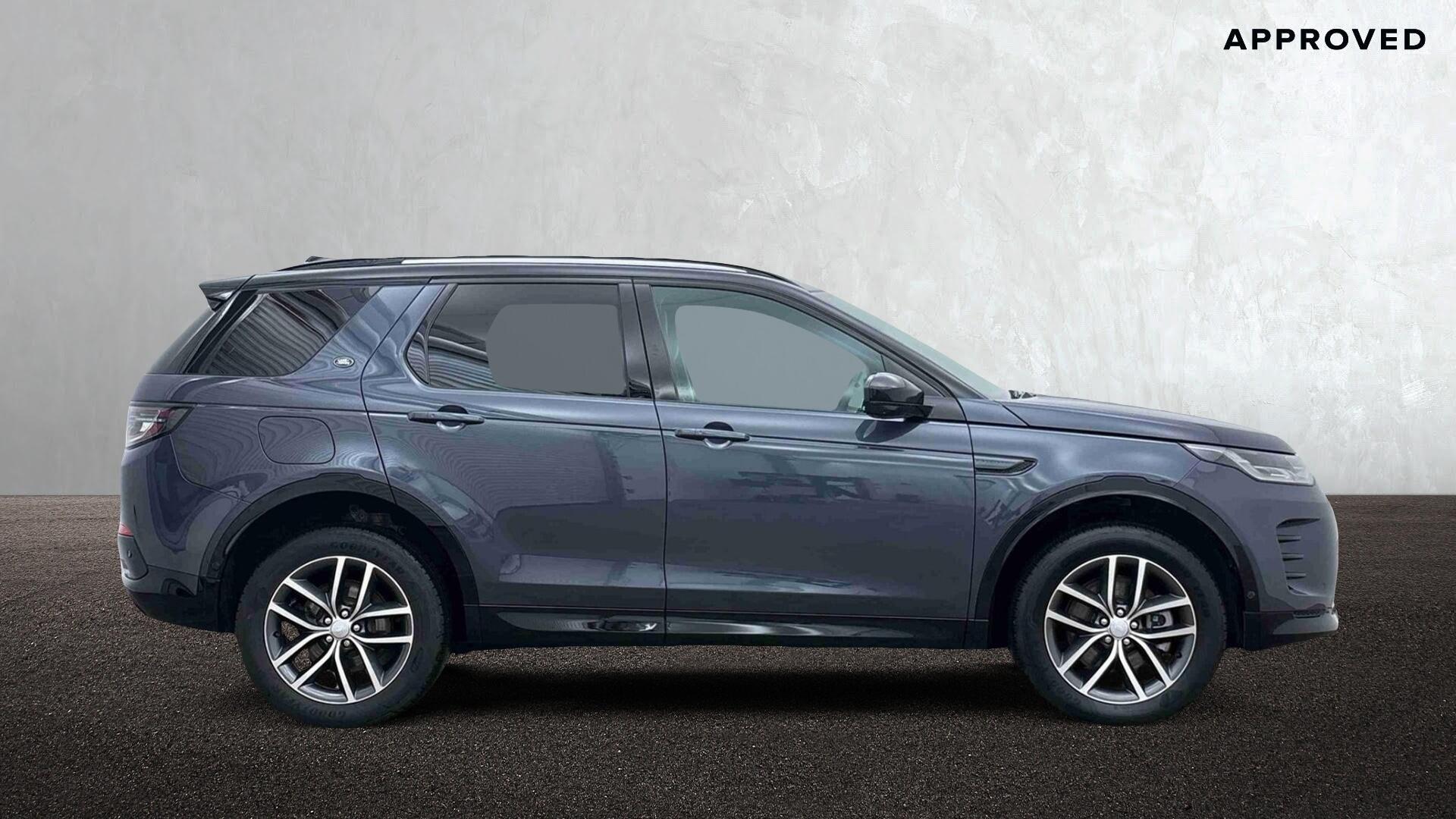 Land Rover Discovery Sport view 5
