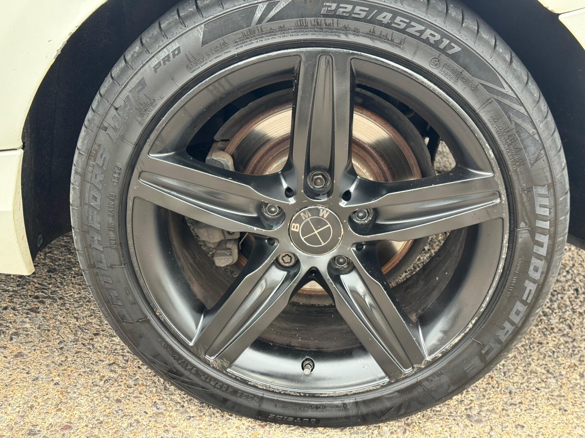 BMW 2 Series view 36