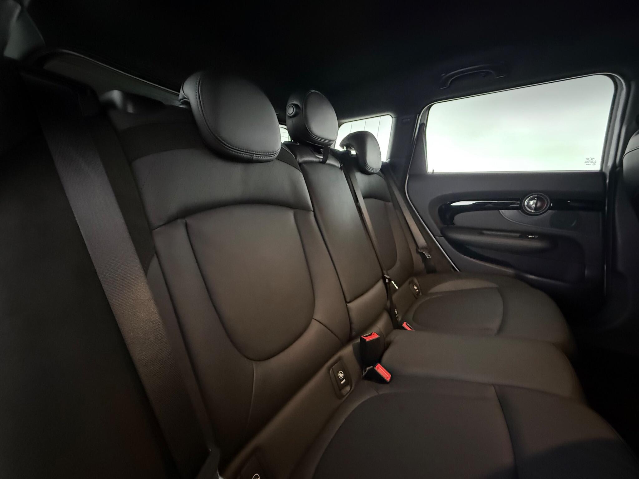 Mini Clubman view 27