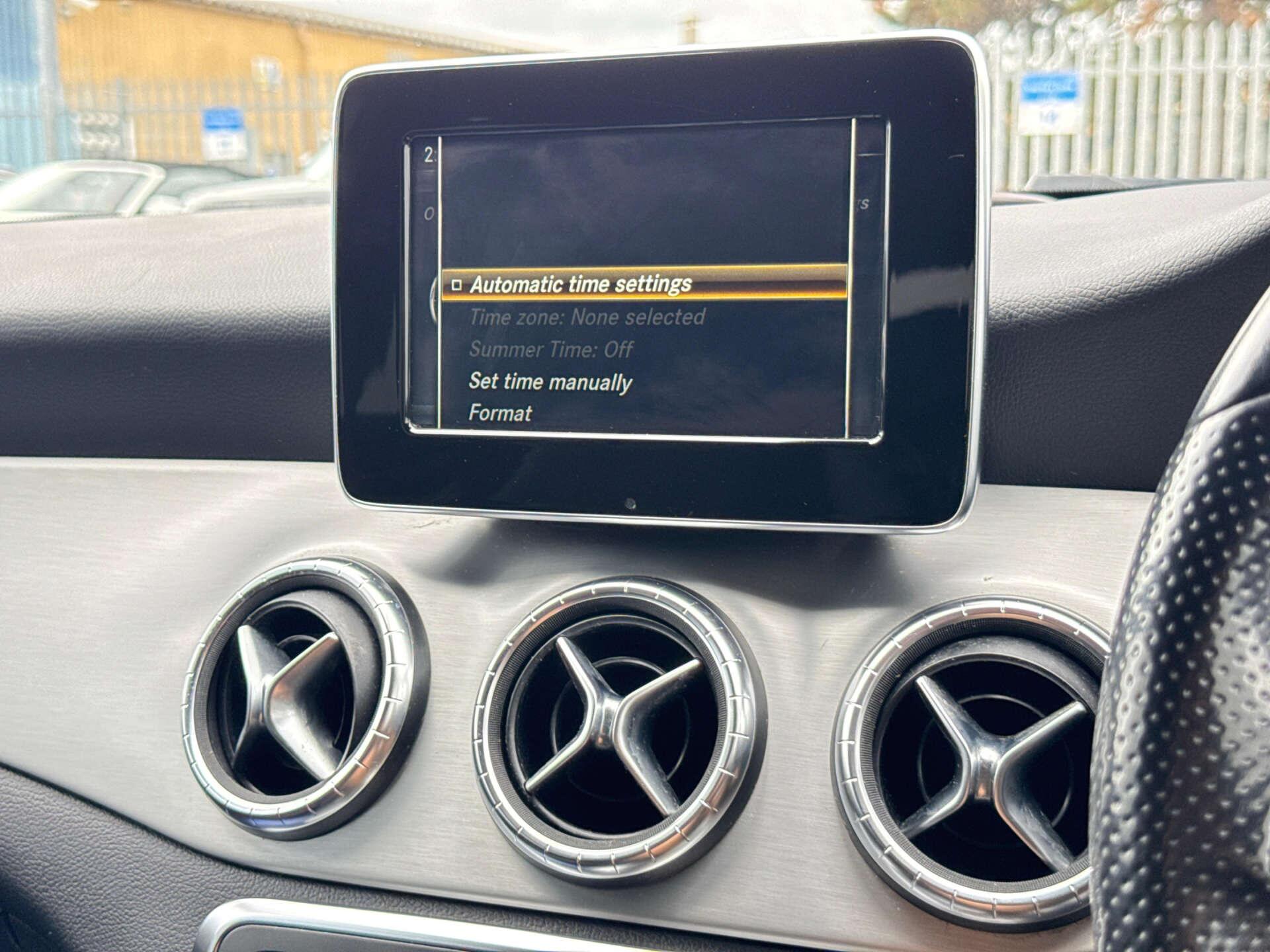 Mercedes-Benz Cla view 73
