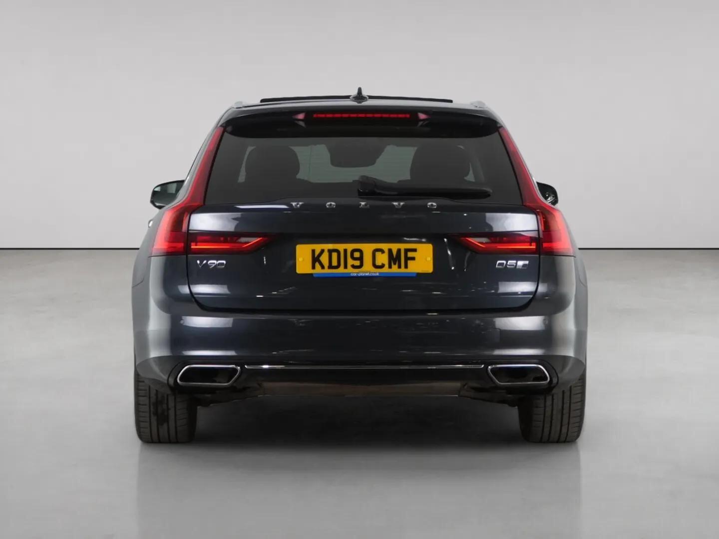 Volvo V90 view 7