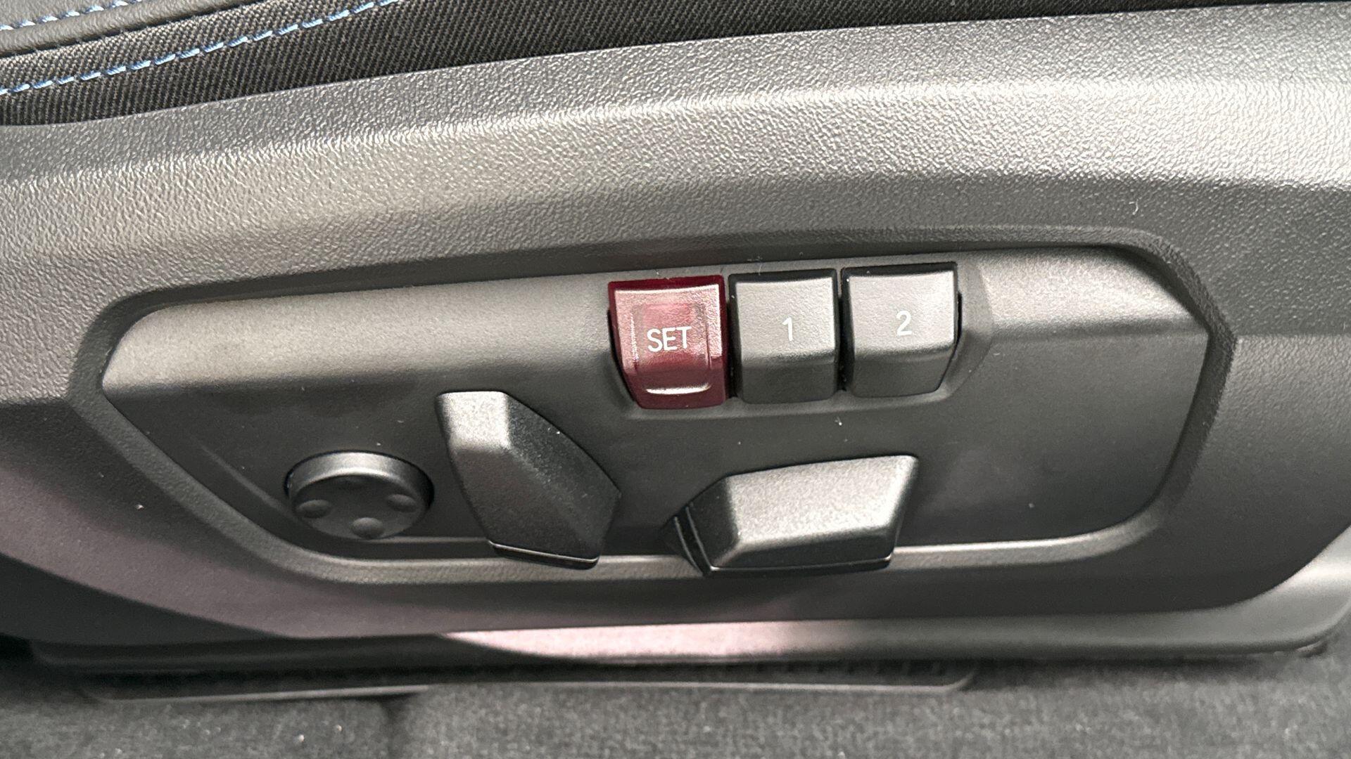 BMW 1 Series view 29