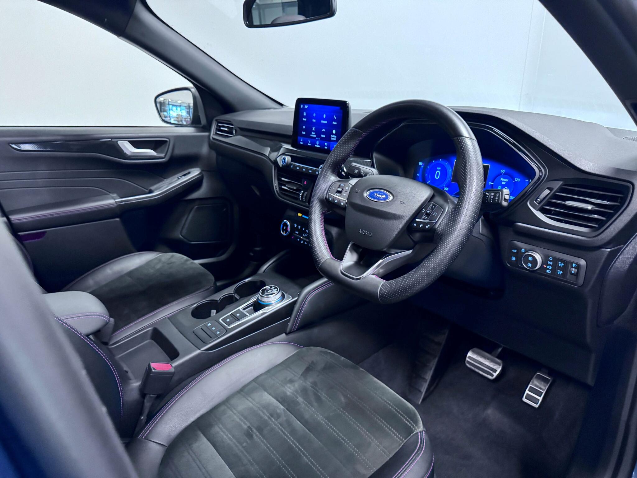 Ford Kuga view 33