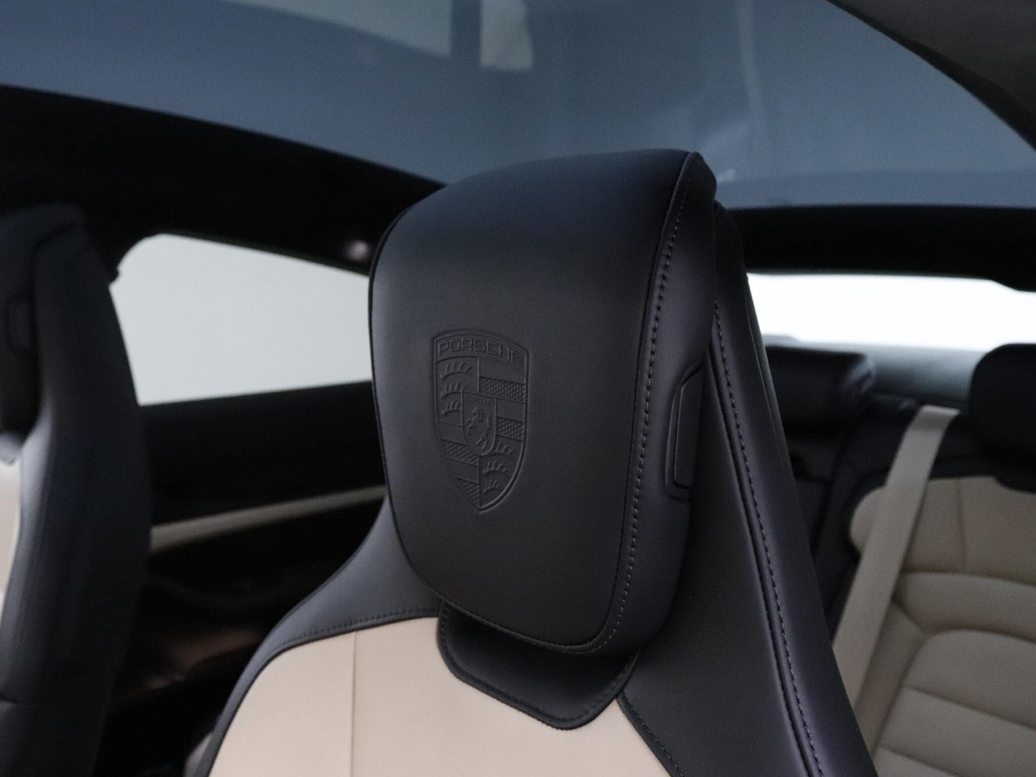 Porsche Taycan view 15