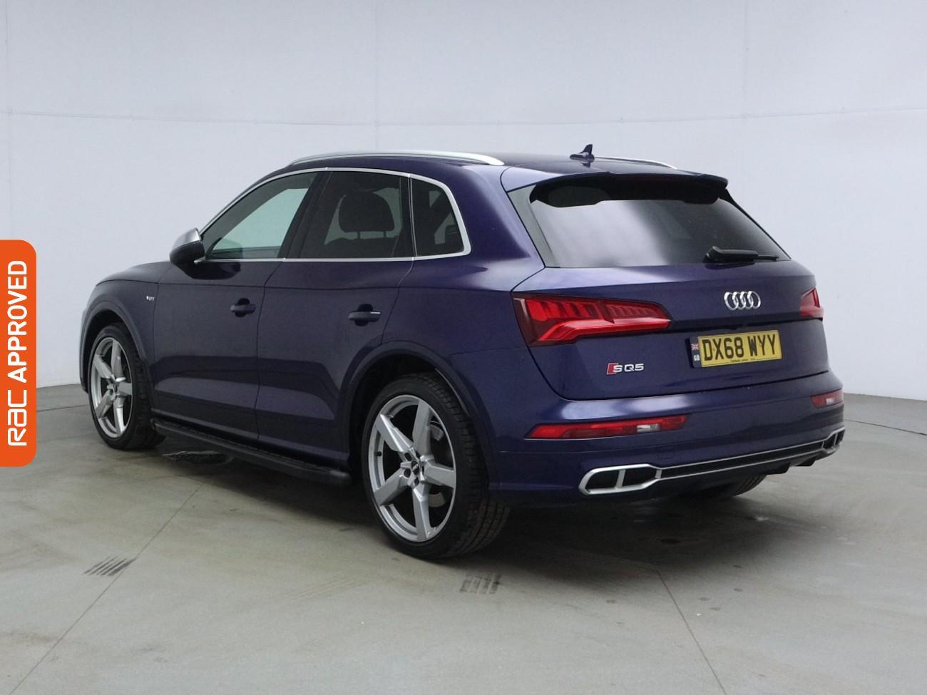 Audi SQ5 view 4