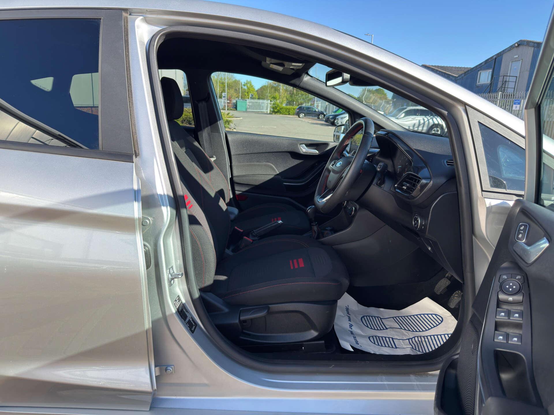 Ford Fiesta view 21