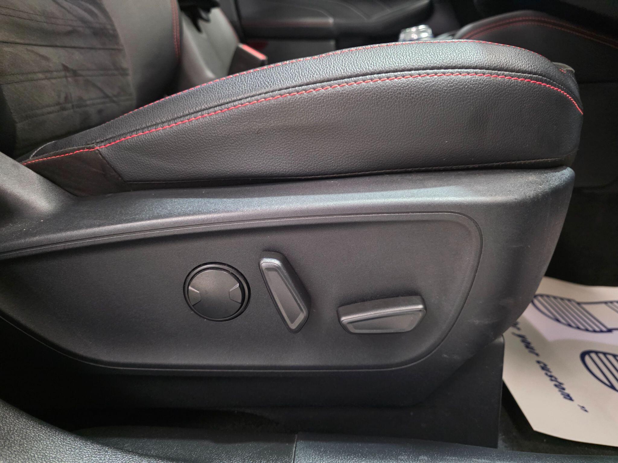 Ford Kuga view 15