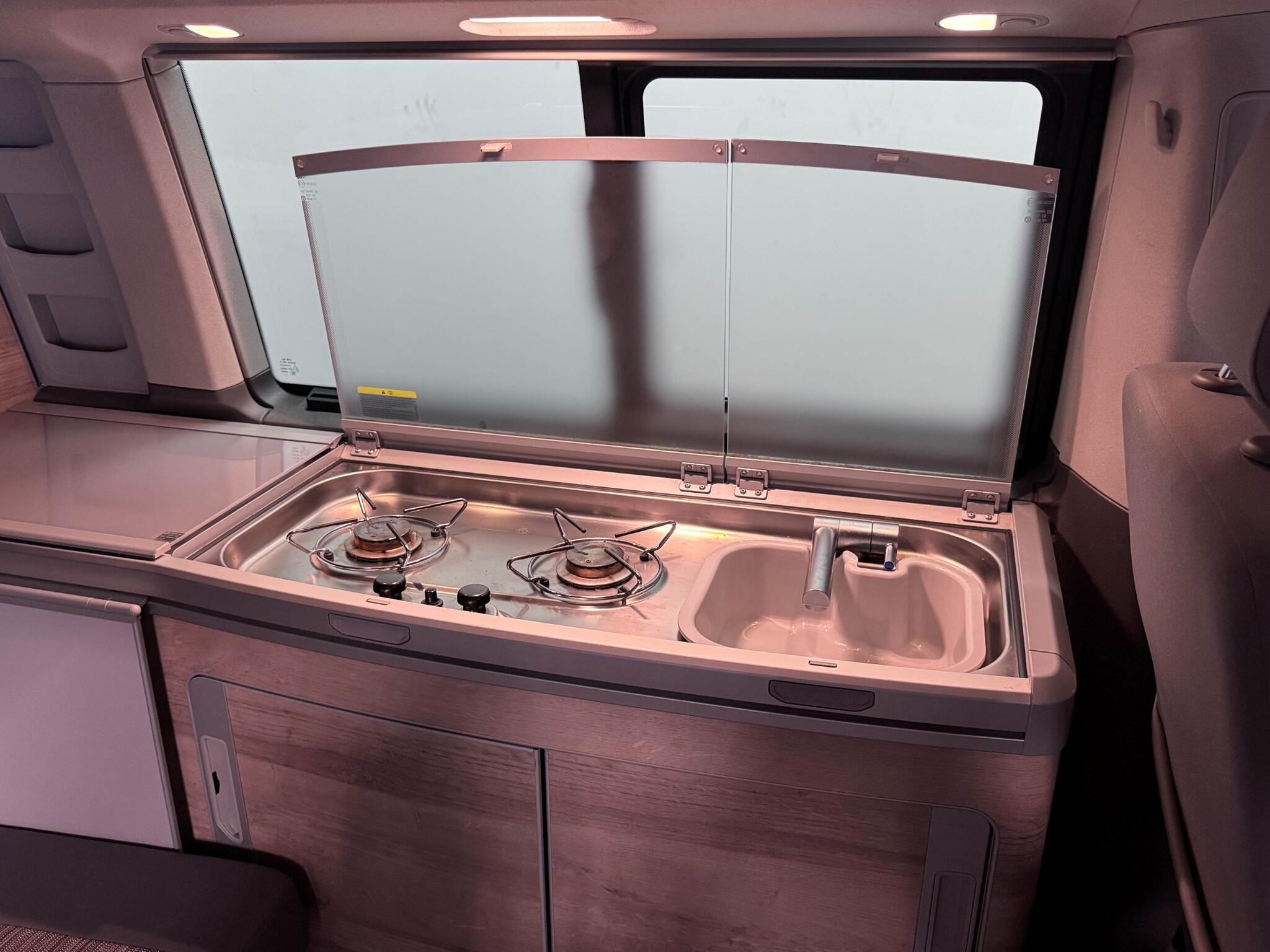 Volkswagen California view 46