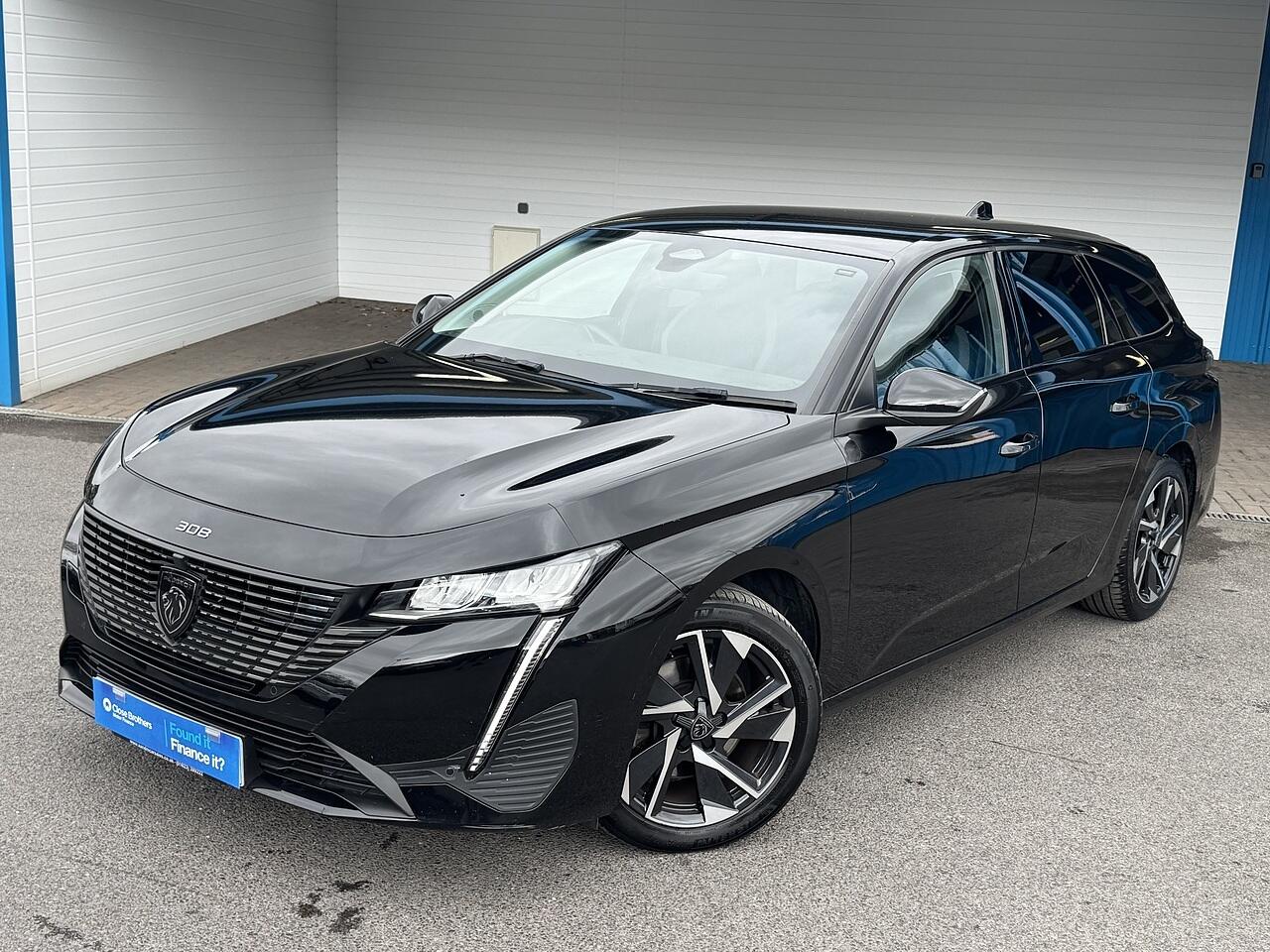 Peugeot 308 SW view 3
