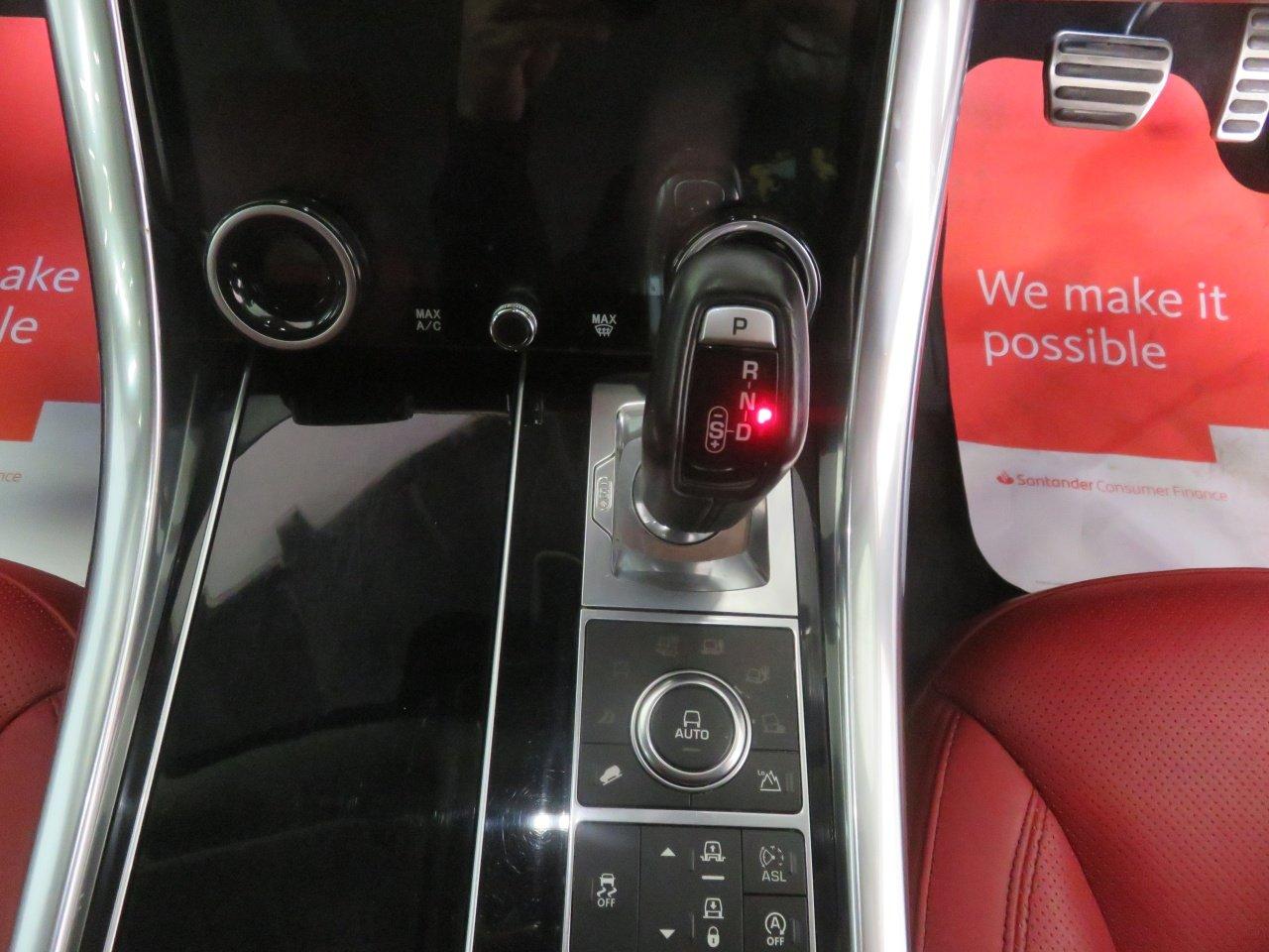 Land Rover Range Rover Sport view 41