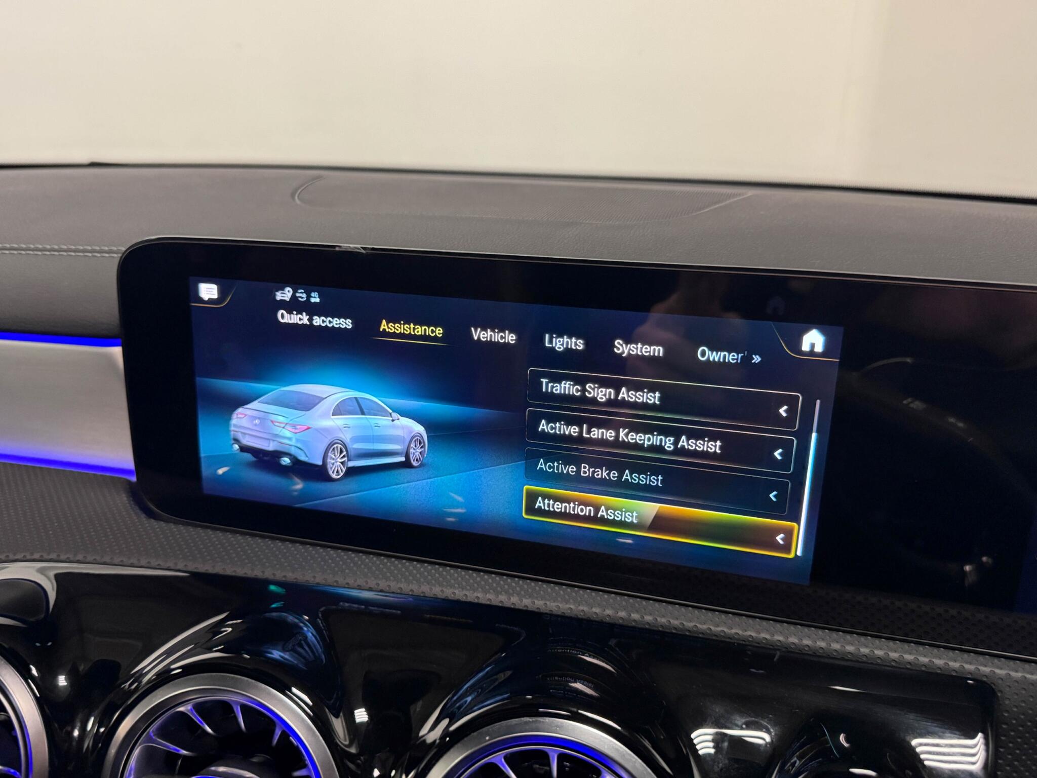 Mercedes-Benz Cla view 50