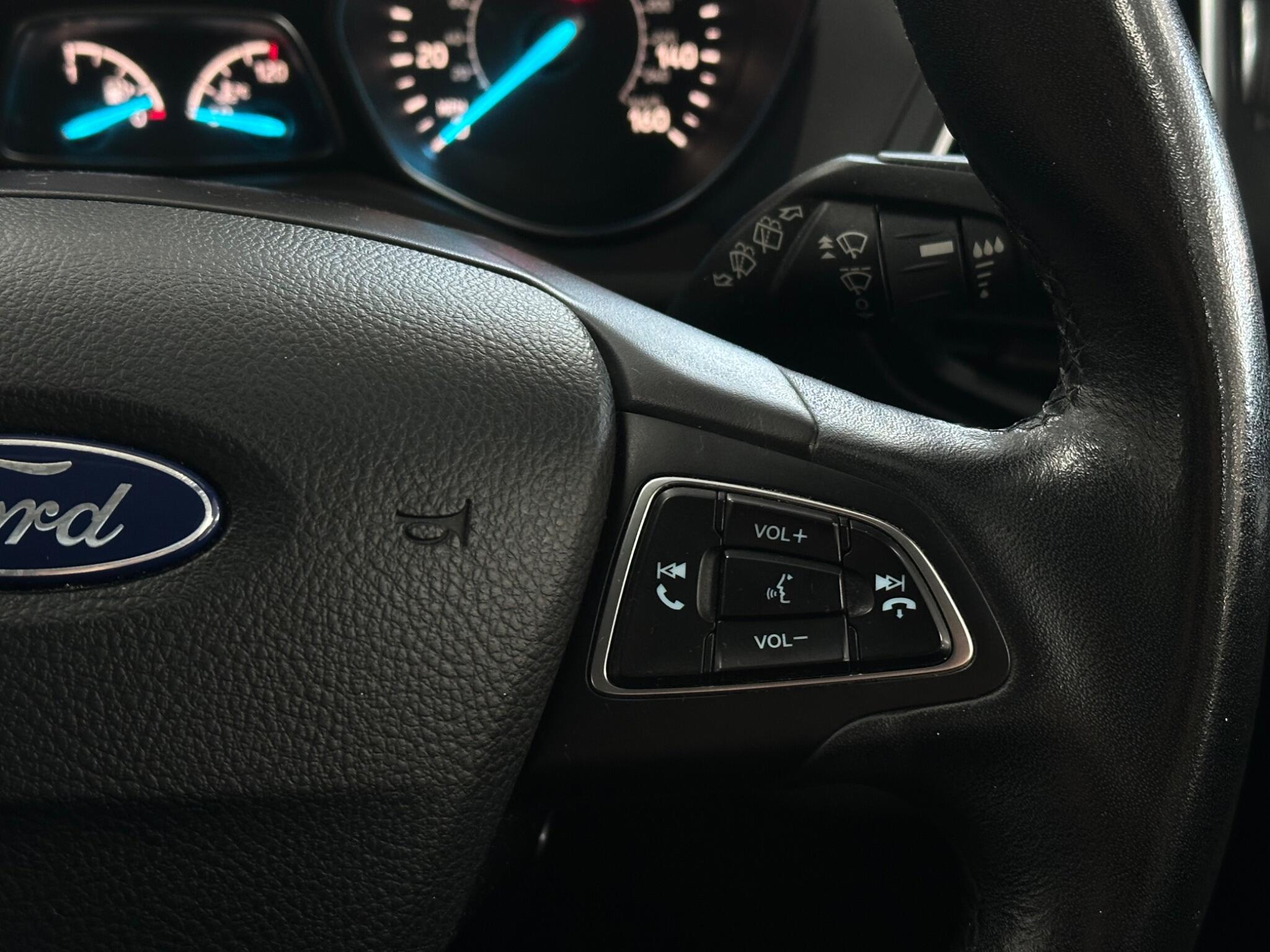 Ford Kuga view 17