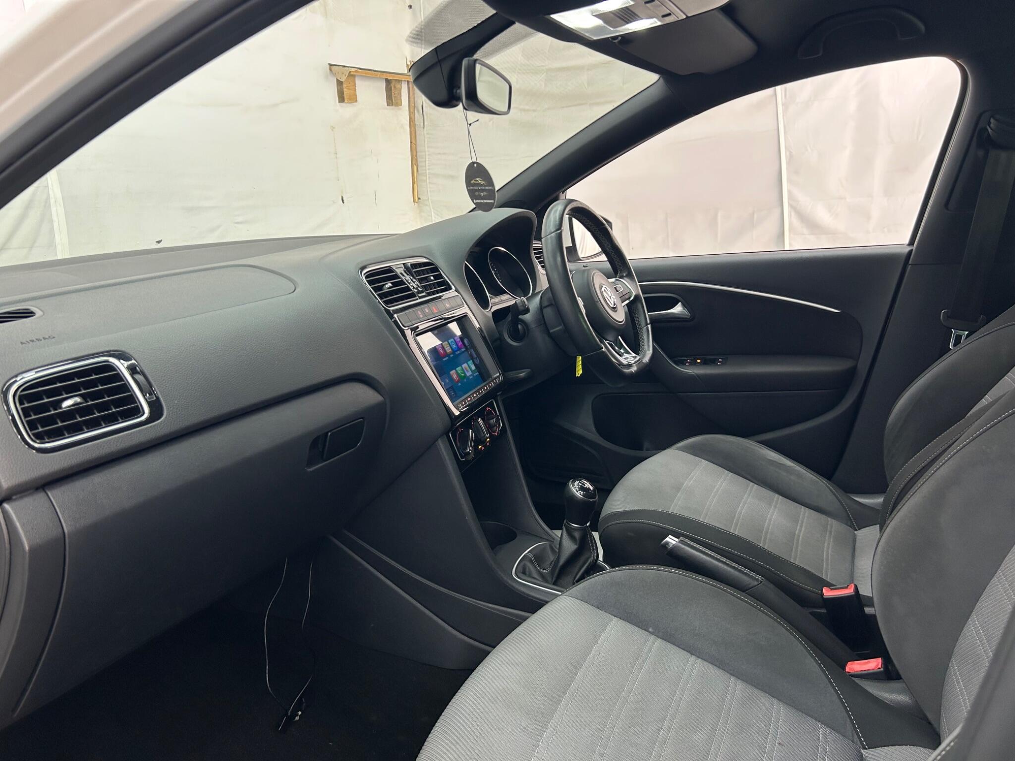 Volkswagen Polo view 18
