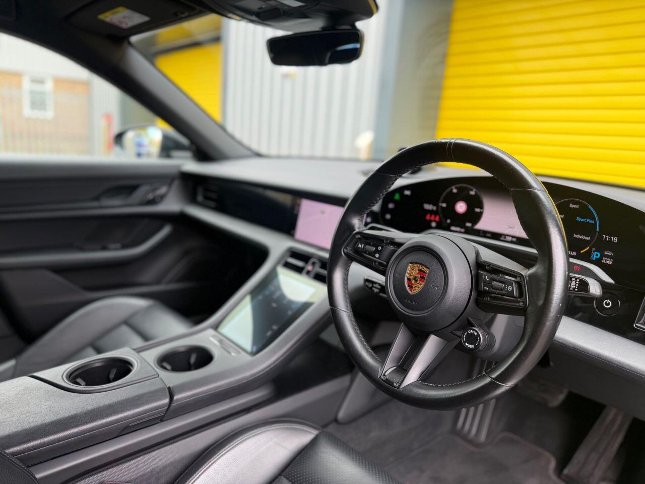 Porsche Taycan view 16