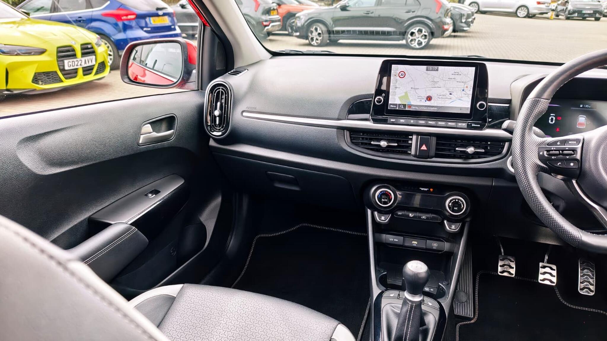 Kia Picanto view 17
