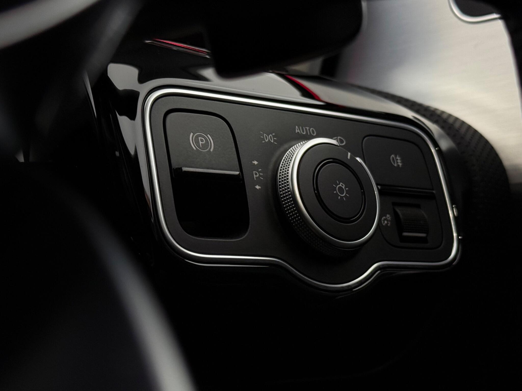 Mercedes-Benz Cla view 19
