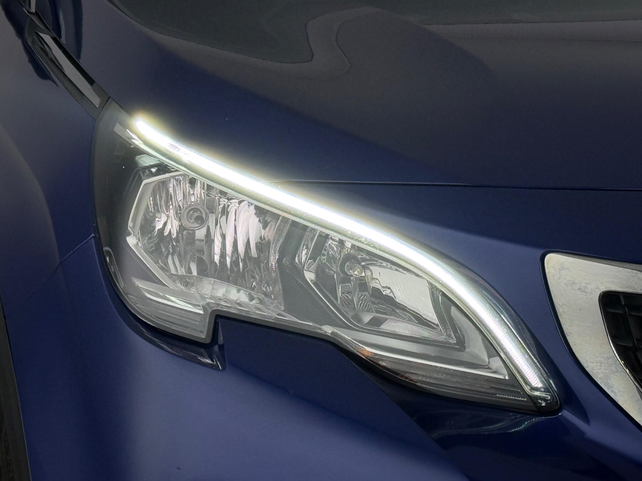Peugeot 3008 view 4