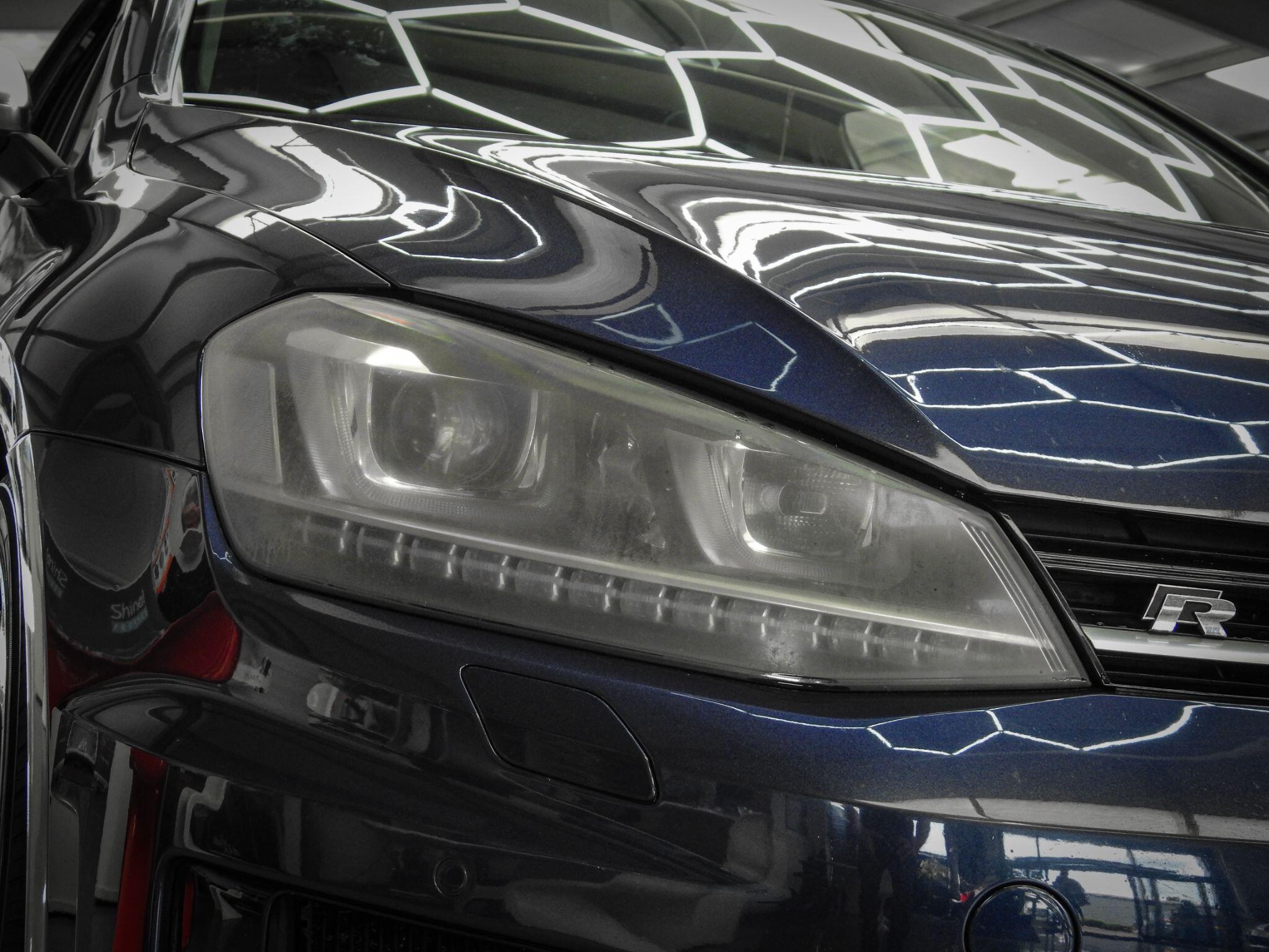 Volkswagen Golf view 8