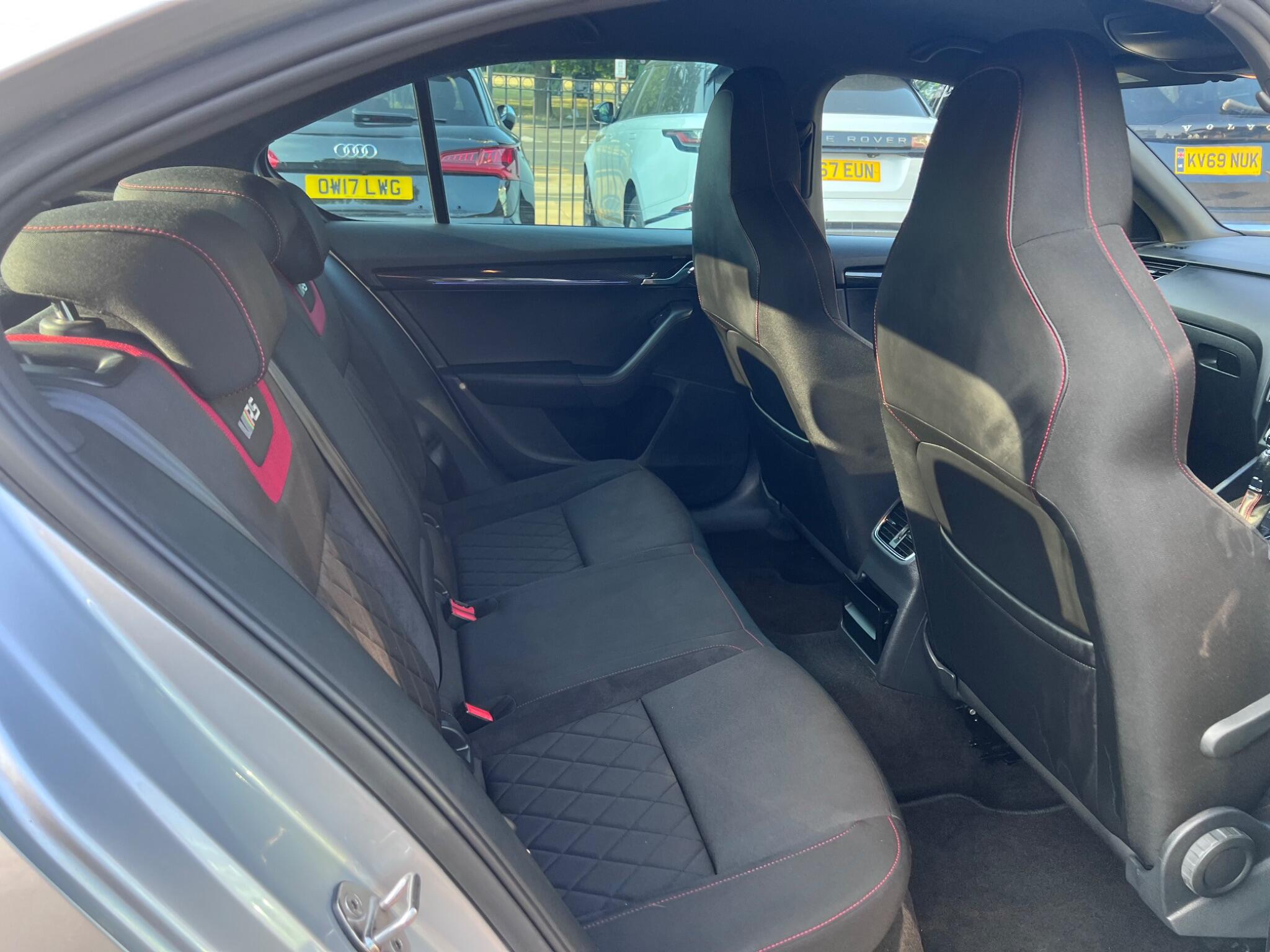 Skoda Octavia view 32