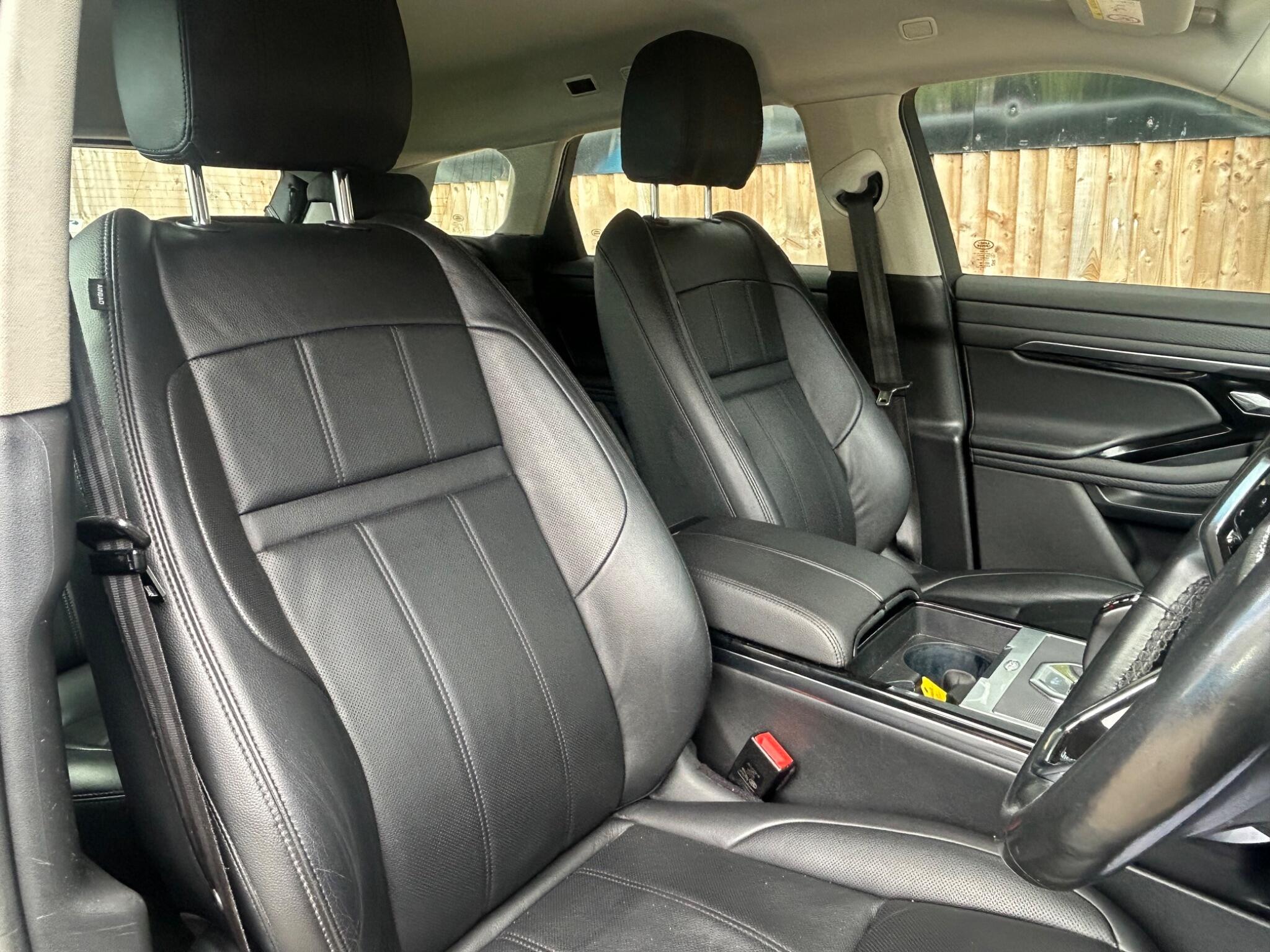 Land Rover Range Rover Evoque view 33