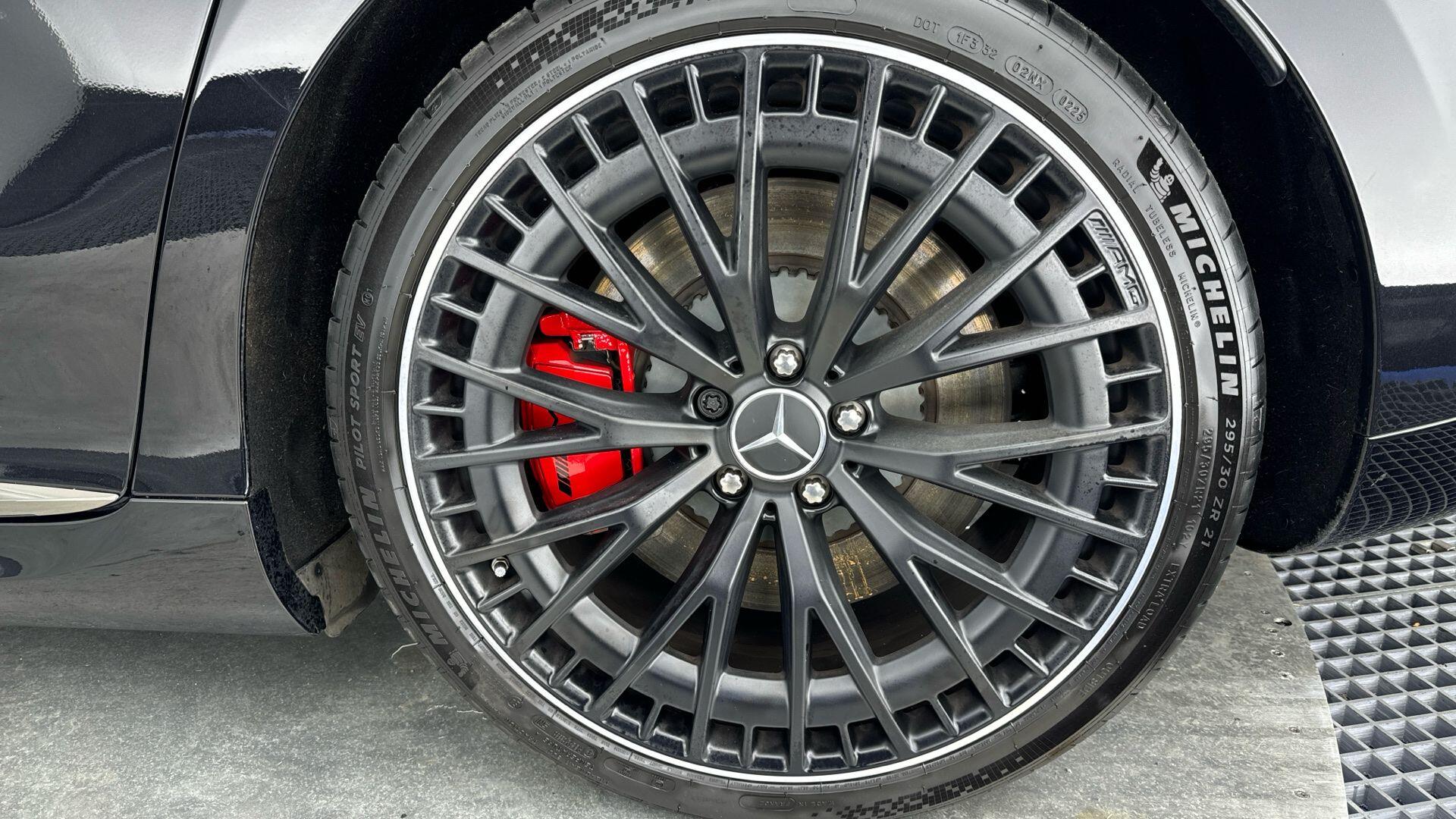 Mercedes-Benz EQE view 18