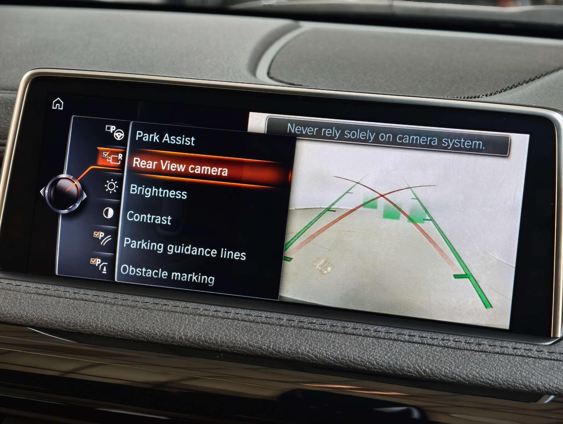 BMW X6 view 41