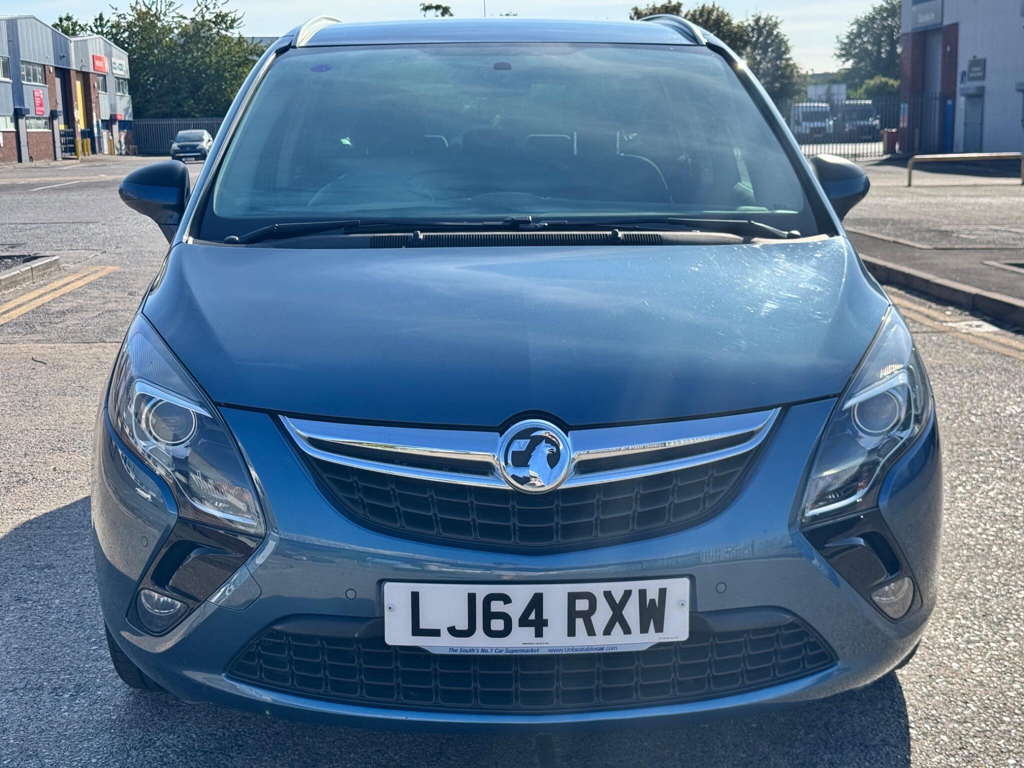 Vauxhall Zafira Tourer view 2