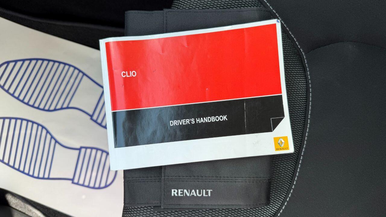 Renault Clio view 38