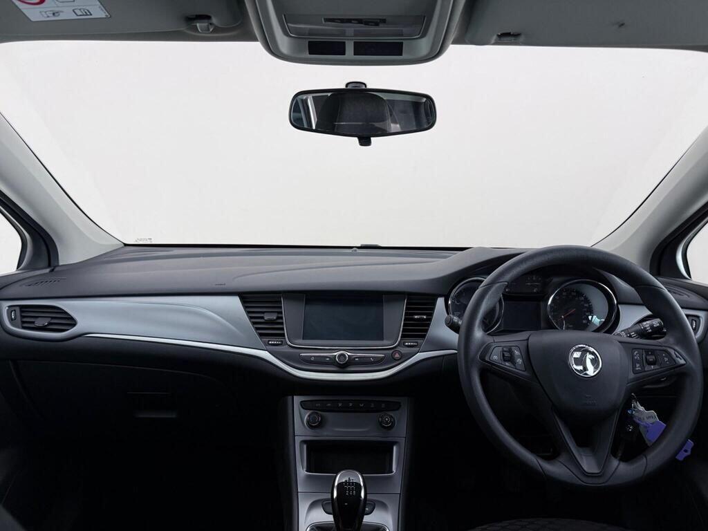 Vauxhall Astra view 14