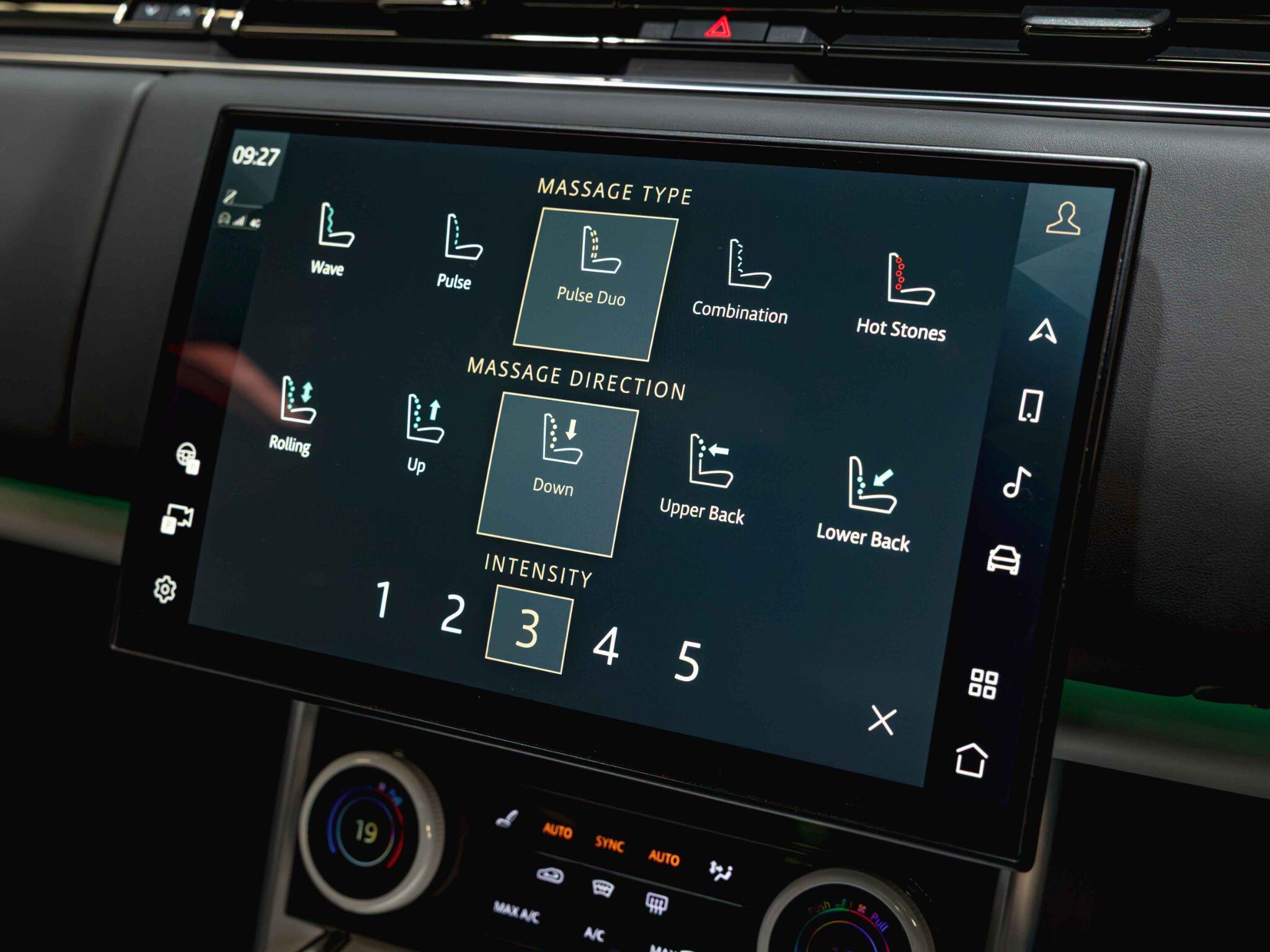 Land Rover Range Rover view 3