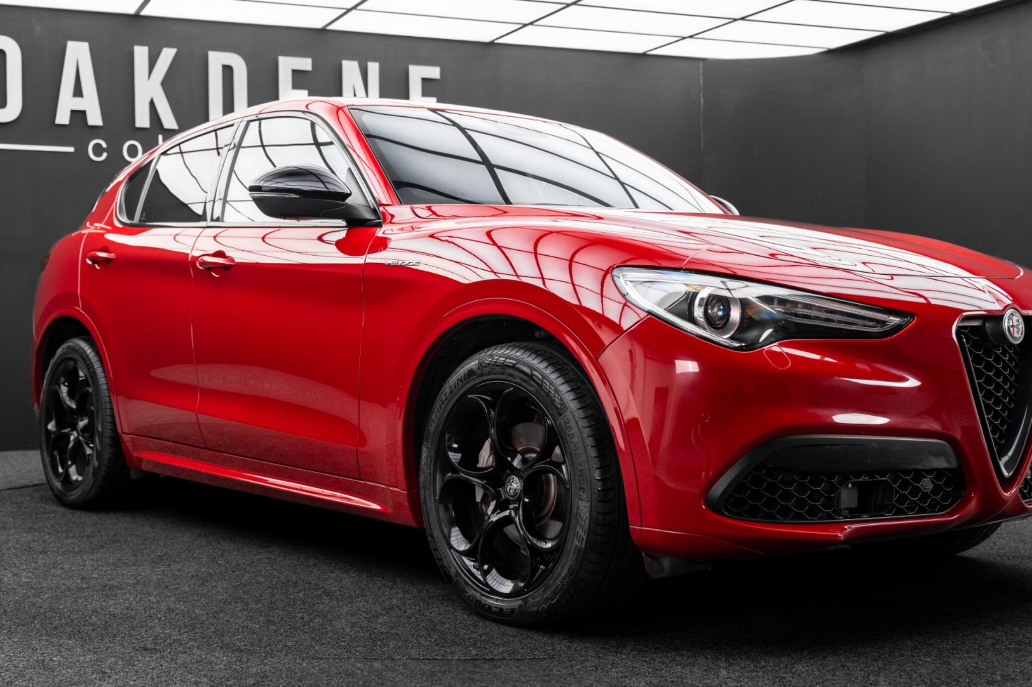 Alfa Romeo Stelvio view 21