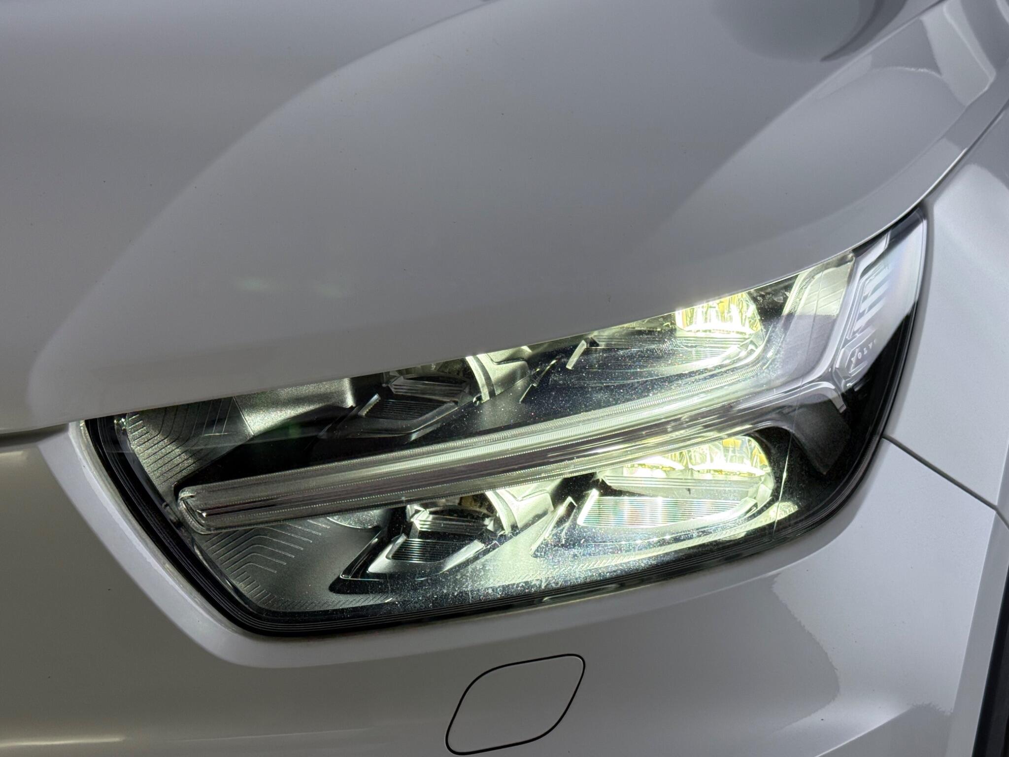 Volvo XC40 view 13