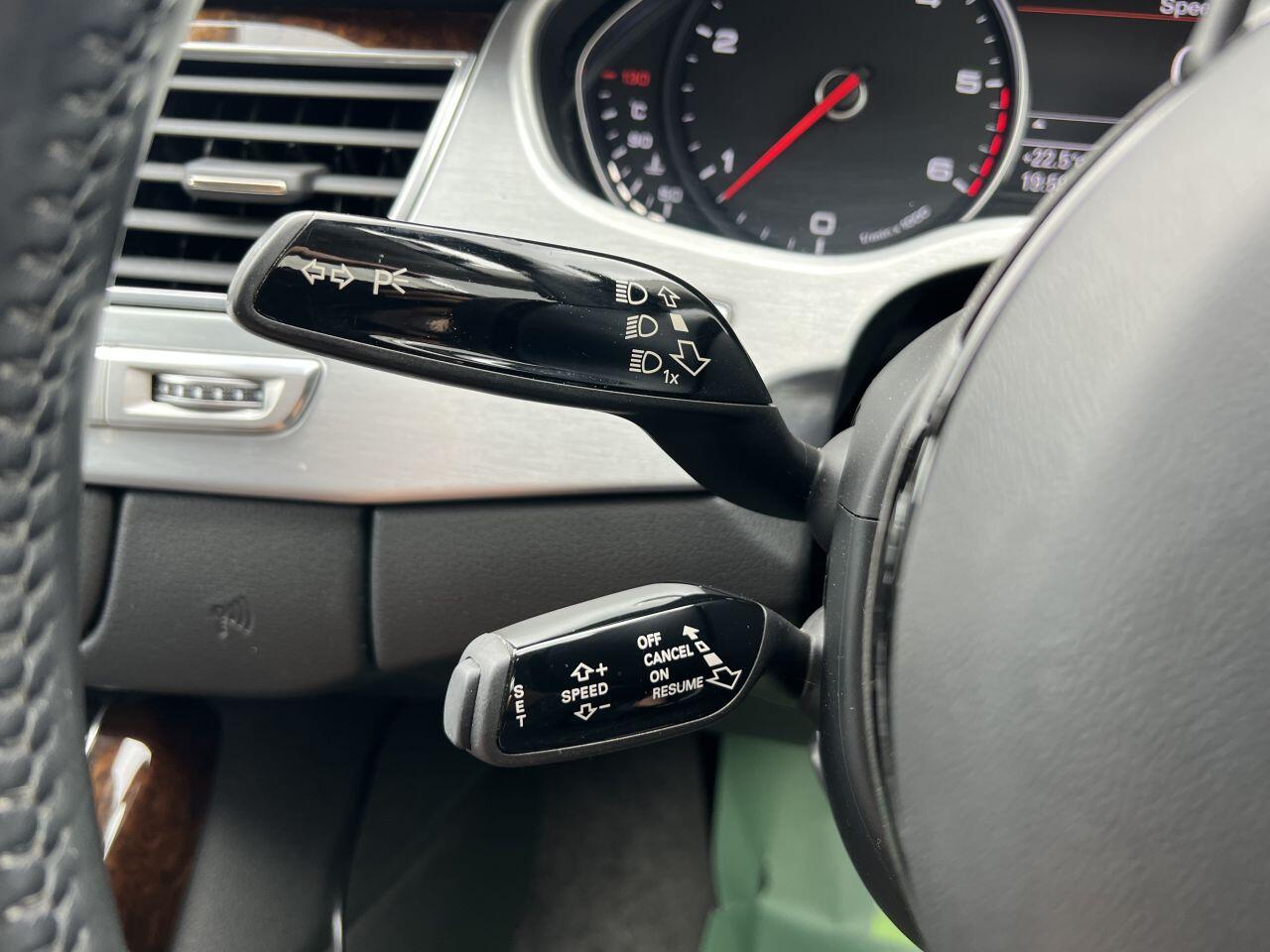 Audi A8 view 68
