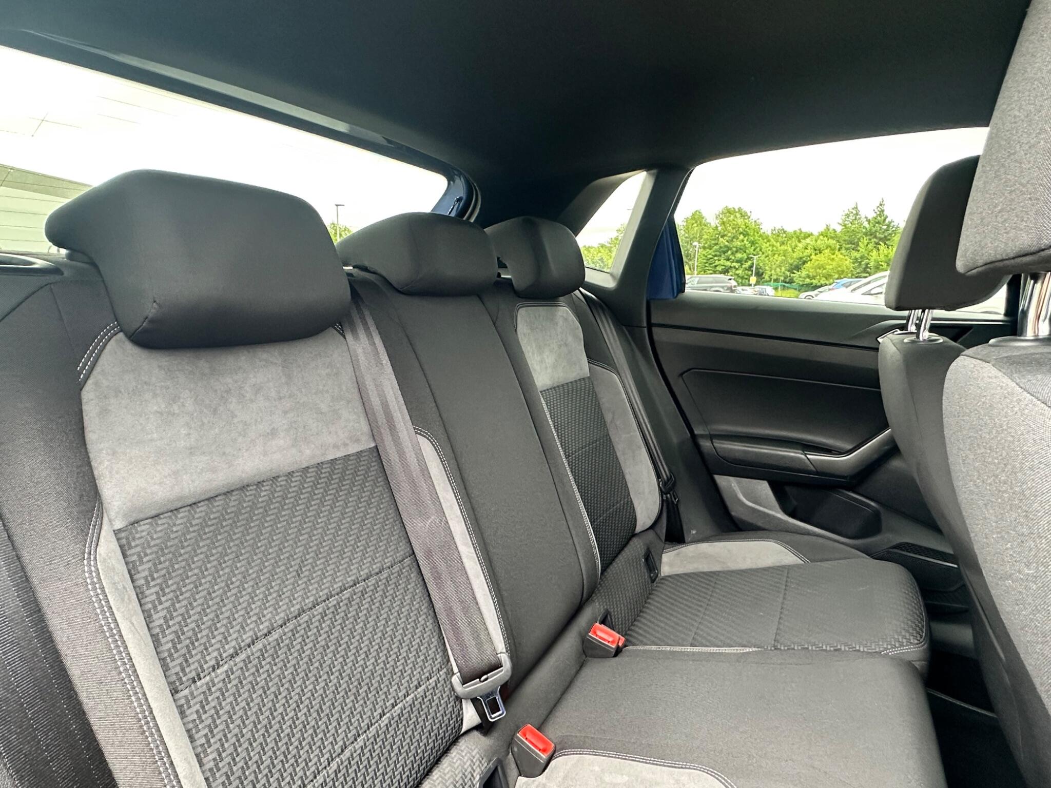 Volkswagen Polo view 33