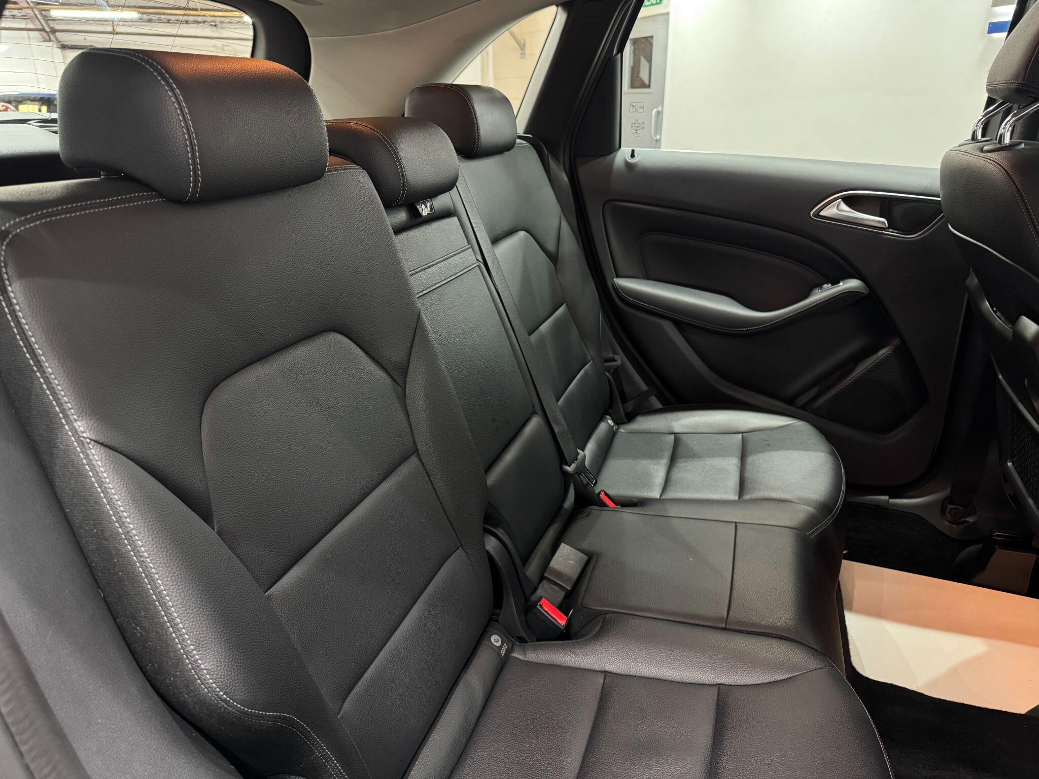Mercedes-Benz B-Class view 45