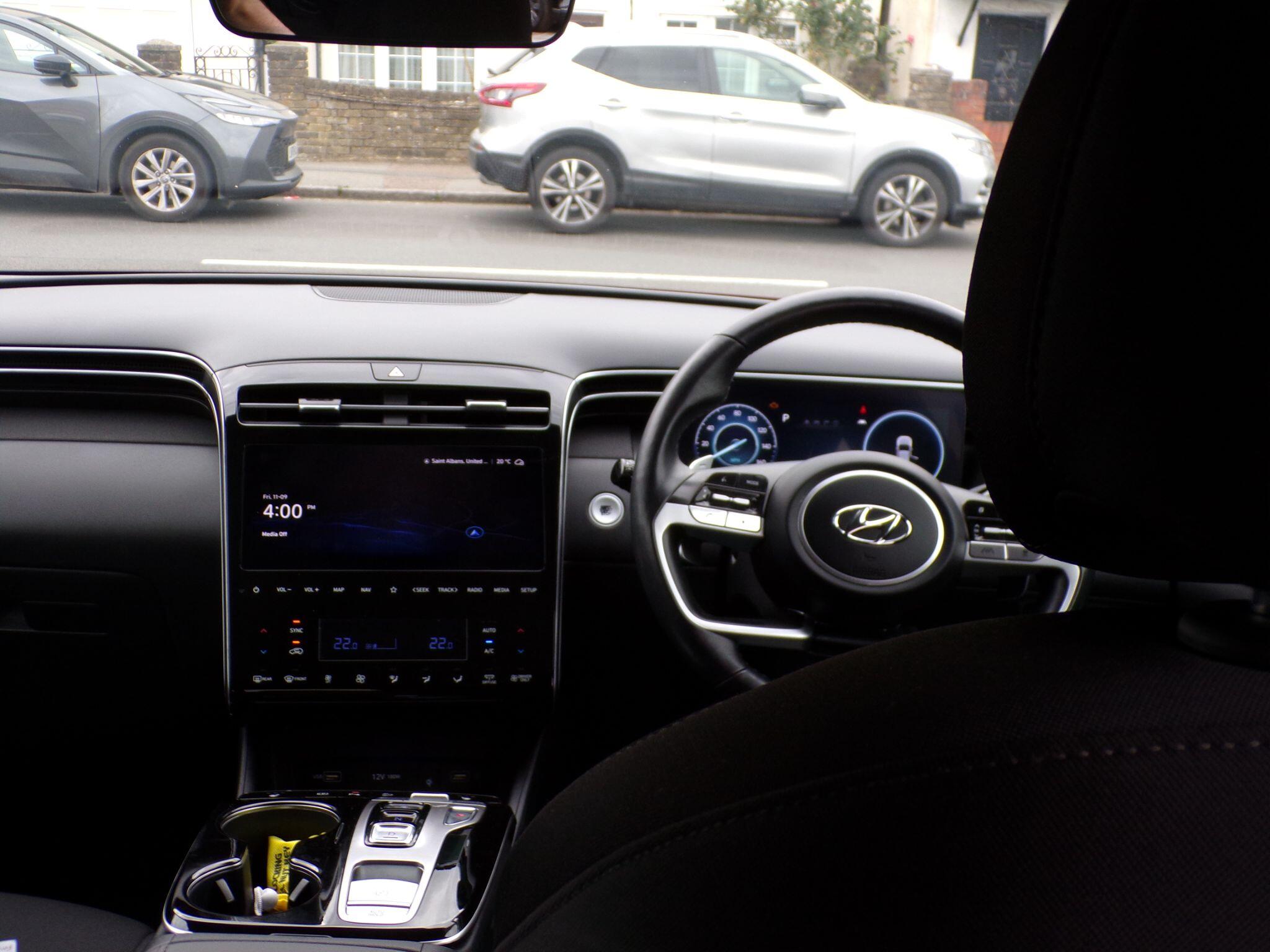 Hyundai Tucson view 15
